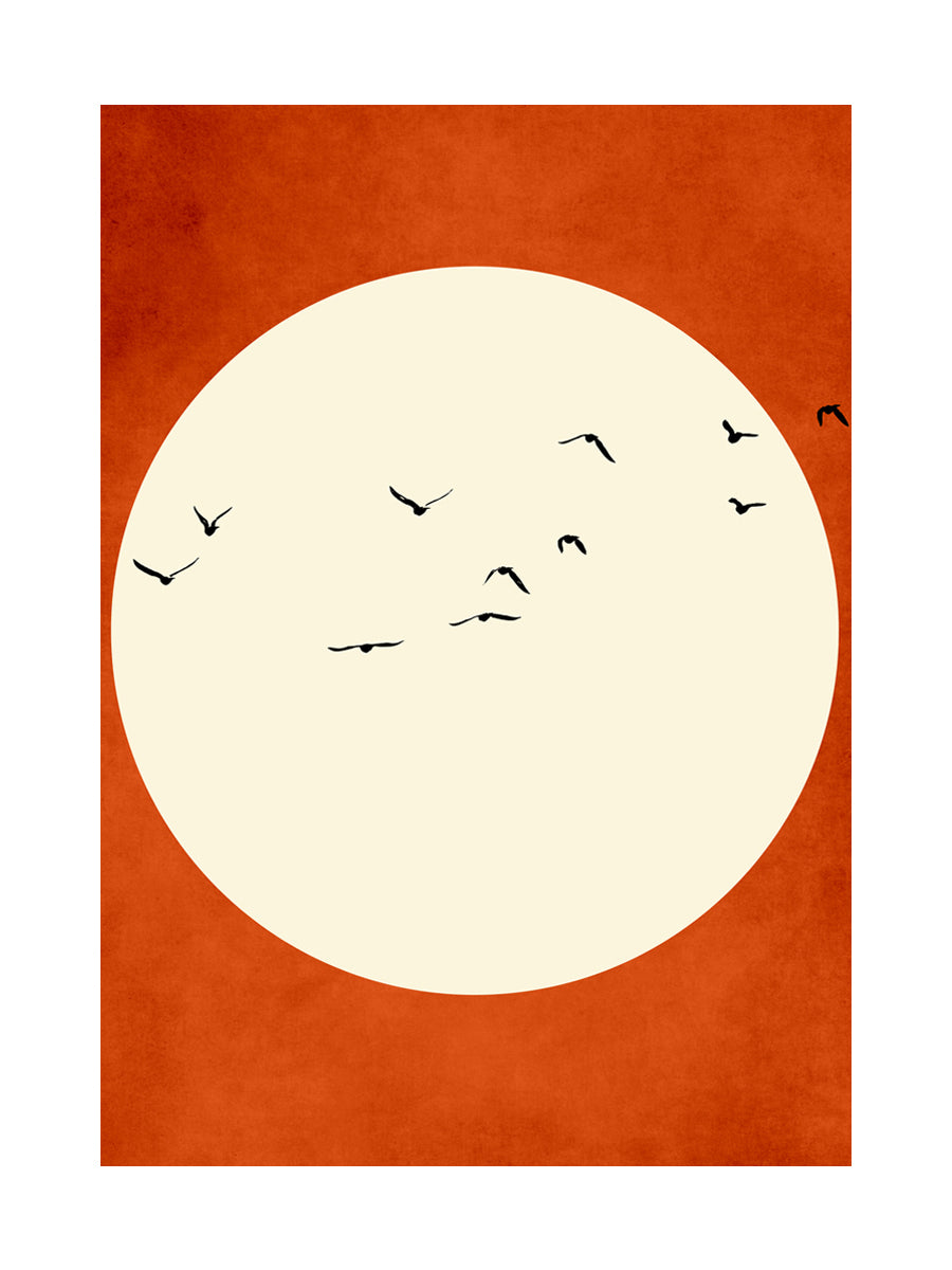 Grafische Illustration mit einem Vogelschwarm vor einer großen, hellgelben Sonne und orangefarbenem Hintergrund.
