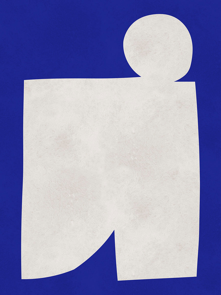 Grafische Illustration mit einer weißen Figur vor blauem Hintergrund.