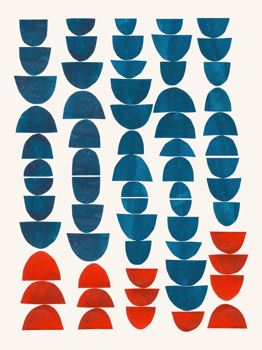 Grafisches Poster mit blauen und roten Formen auf beigem Hintergrund.