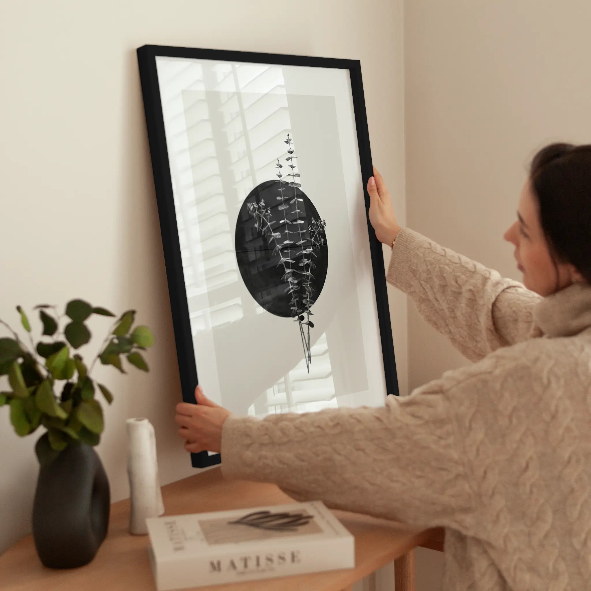 Plants of Black wird aufgehängt