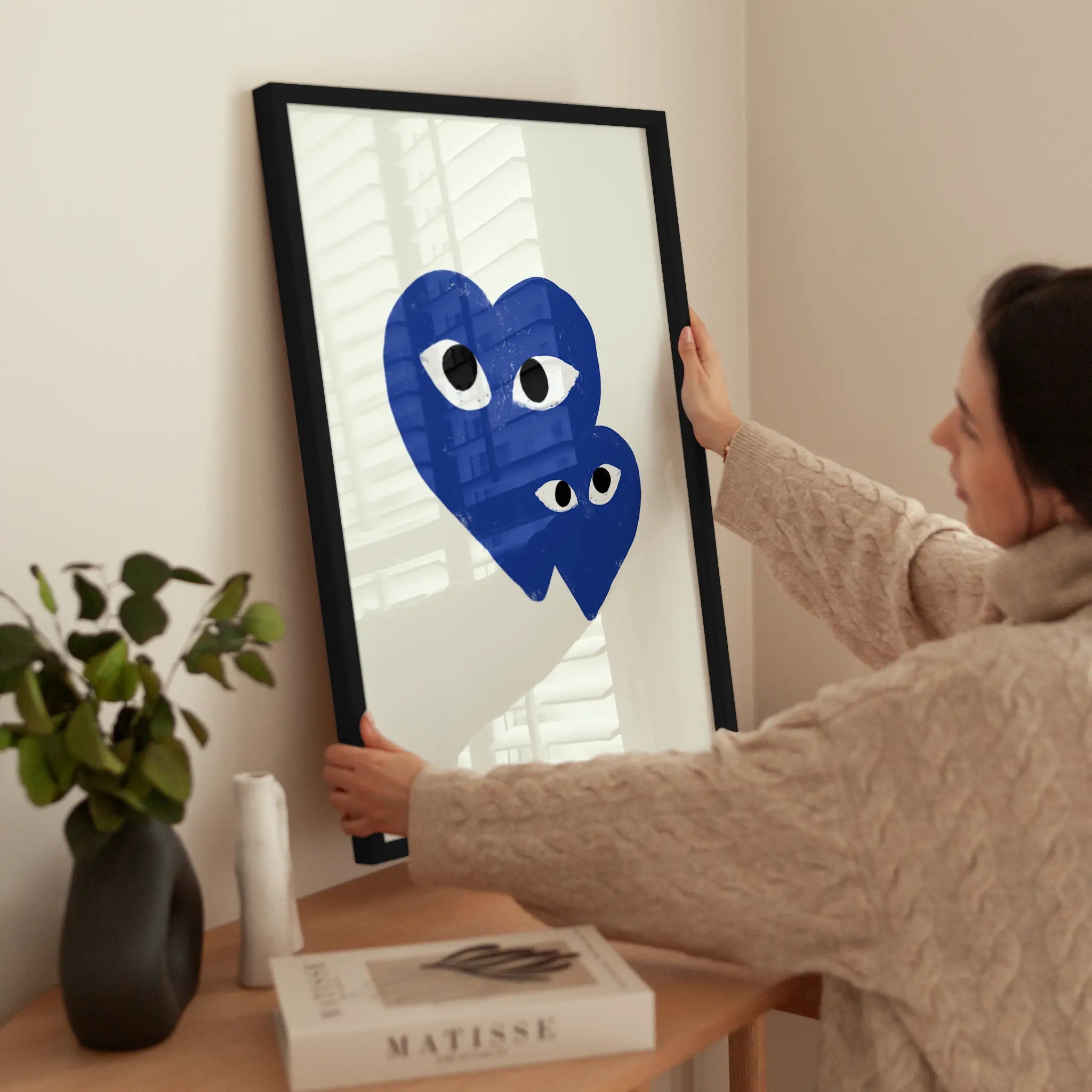 Blue Hearts No2 wird aufgehängt