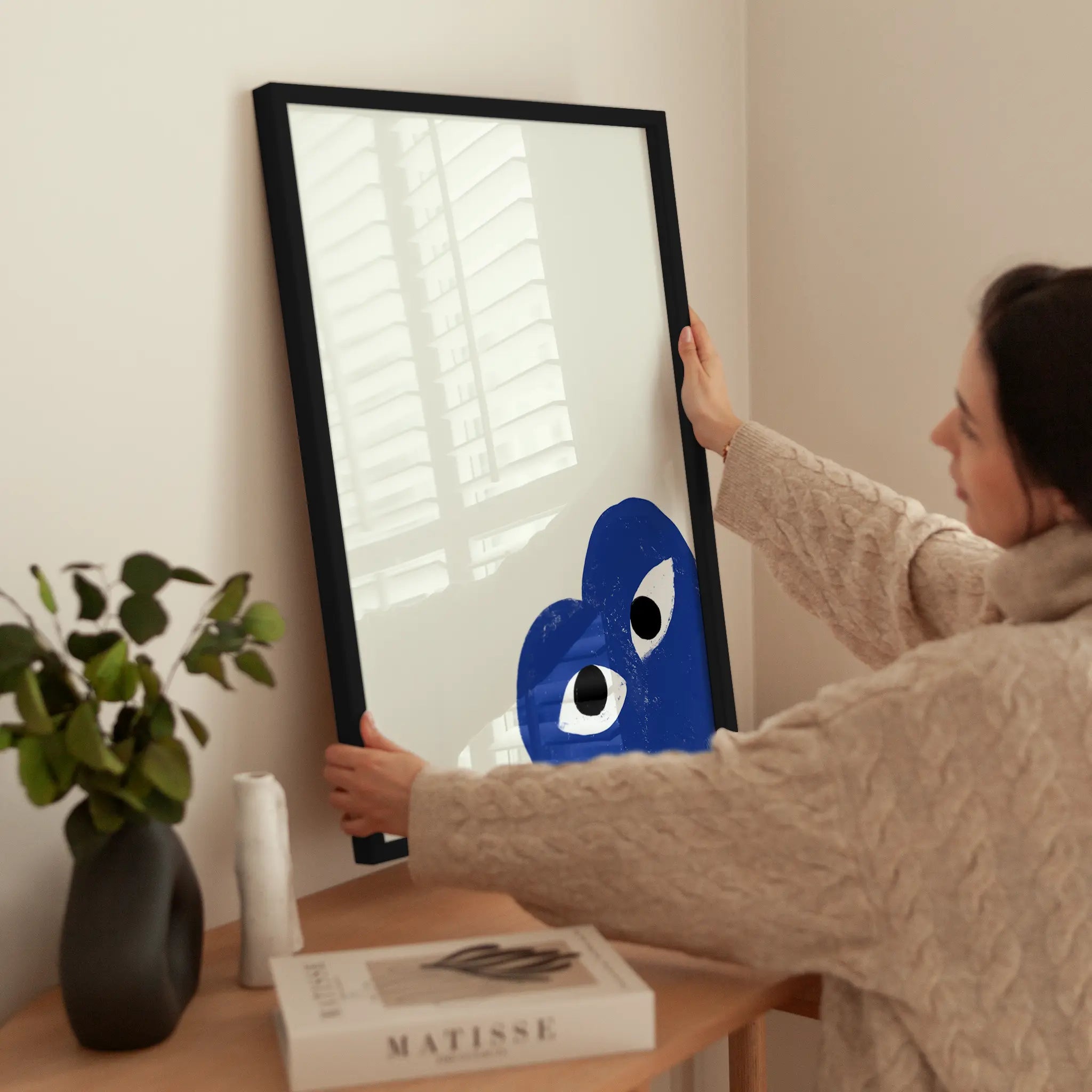 Blue Heart No1 wird aufgehängt