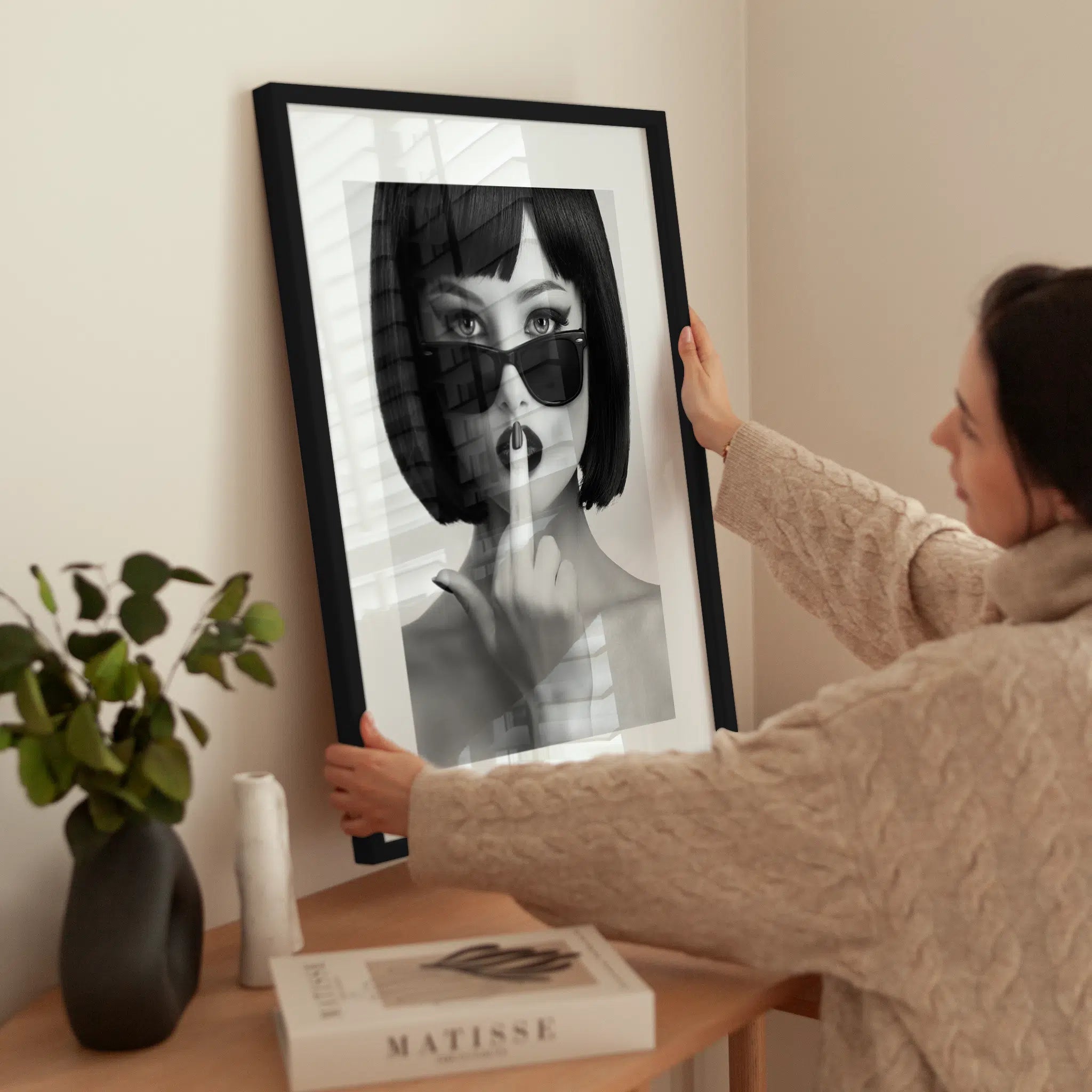 Kiss This wird aufgehängt