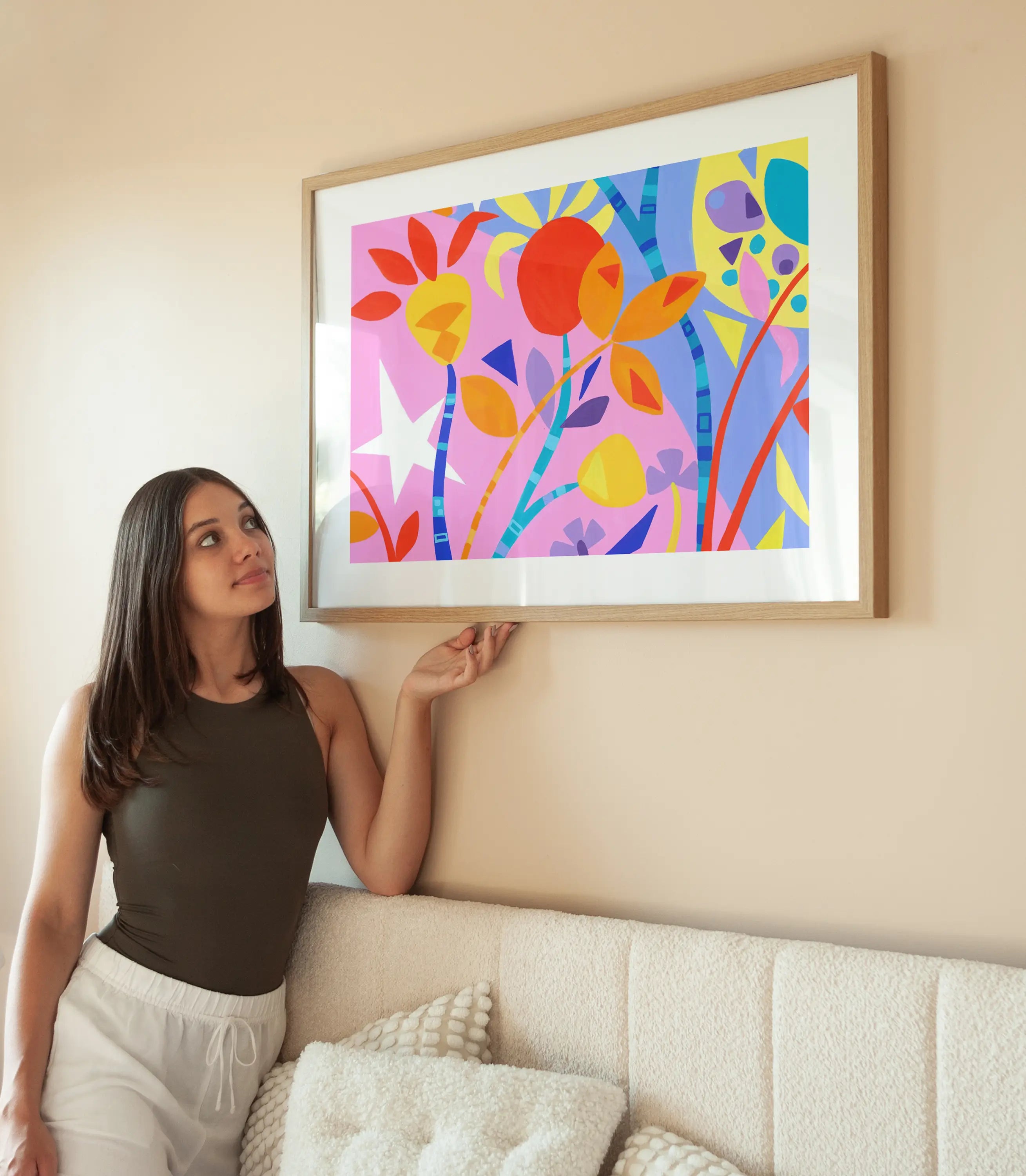Abstract Blossoms wird aufgehängt