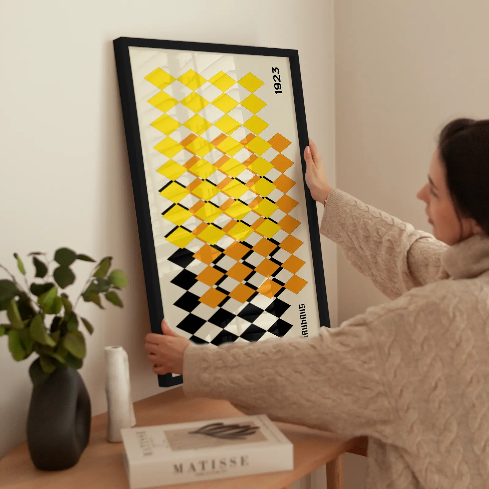Bauhaus Geometry — 1923 Edition wird aufgehängt