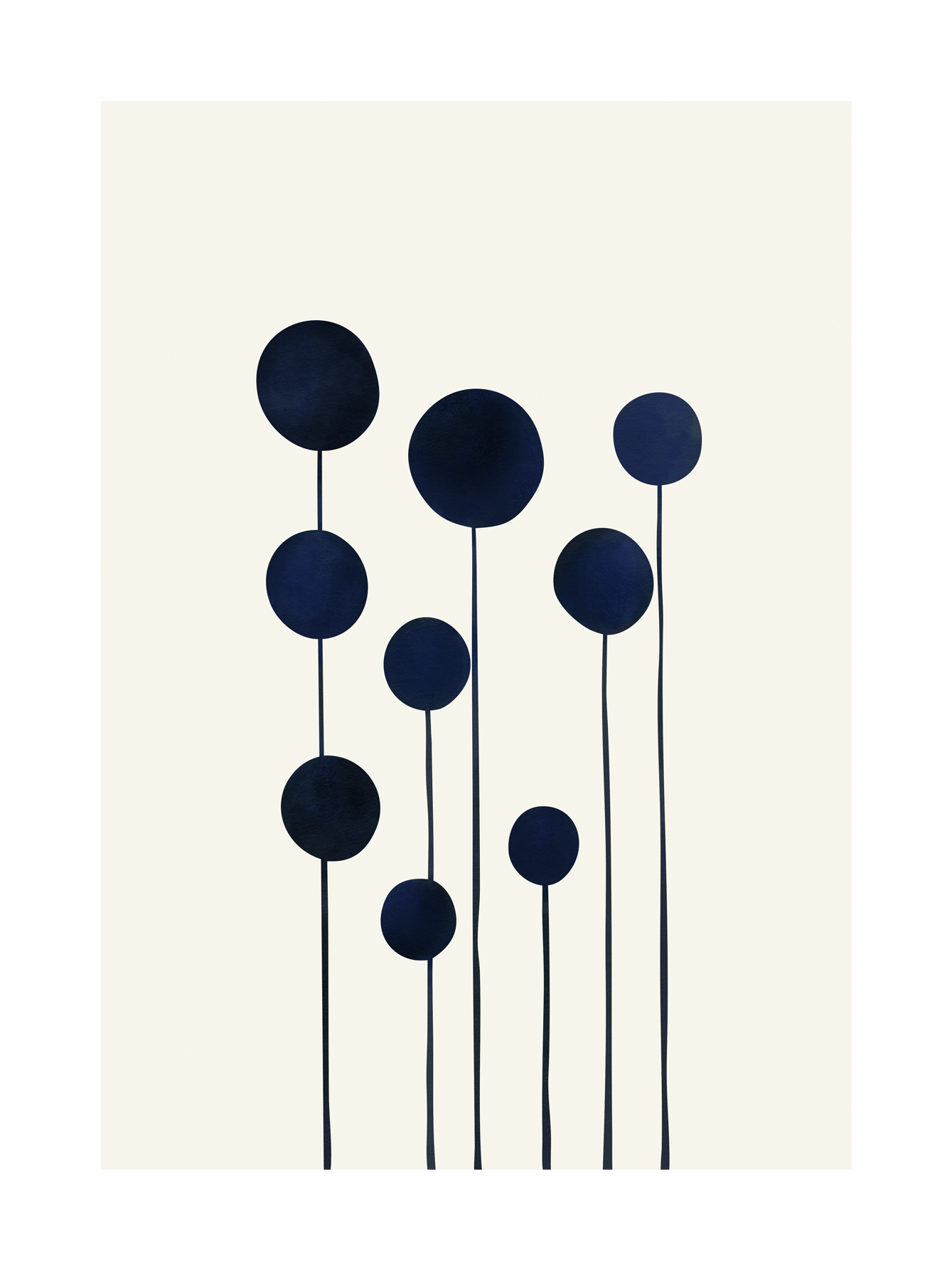 Grafische Illustration mit dunkelblauen Blüten auf hellbeigem Hintergrund.