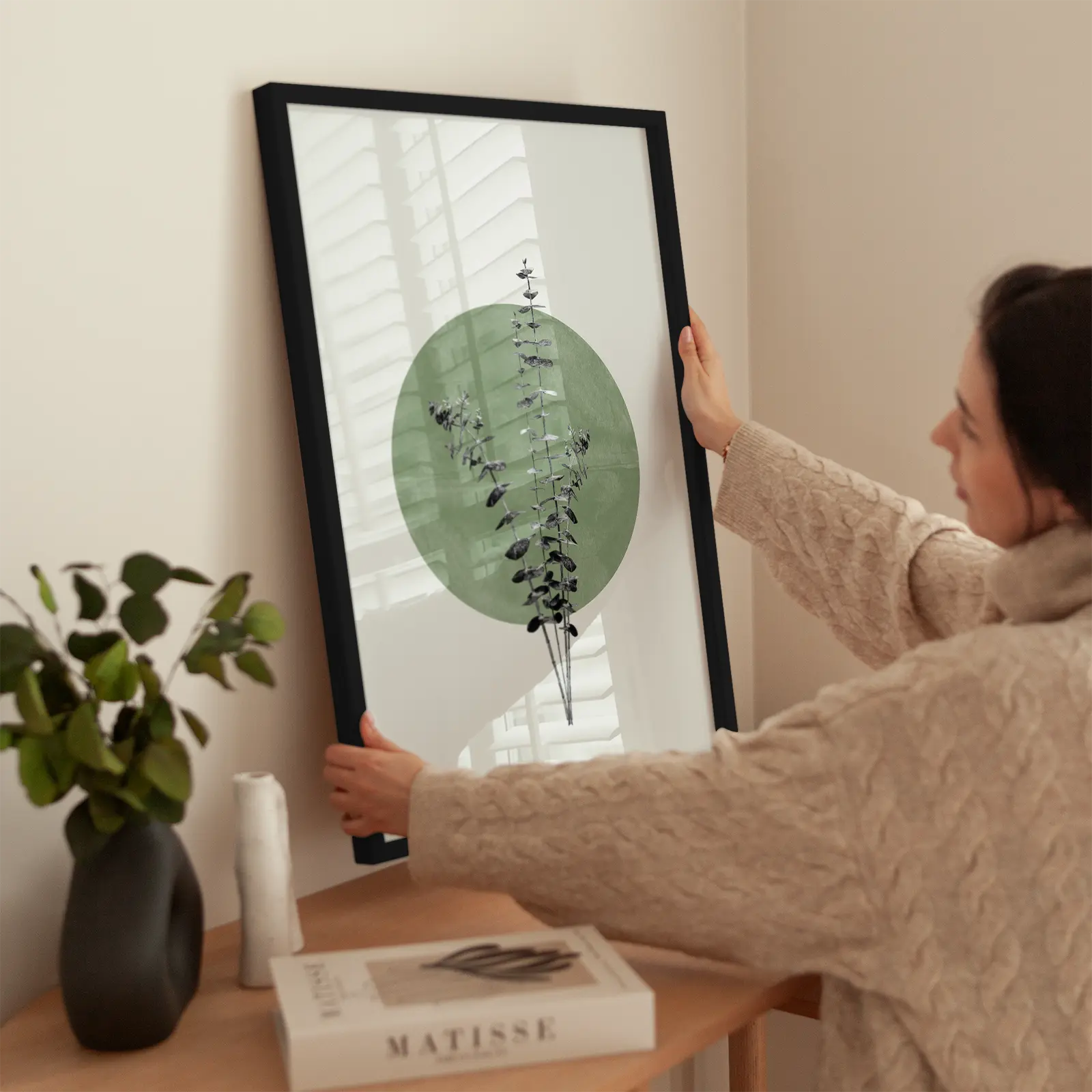Circular Eukalyptus wird aufgehängt