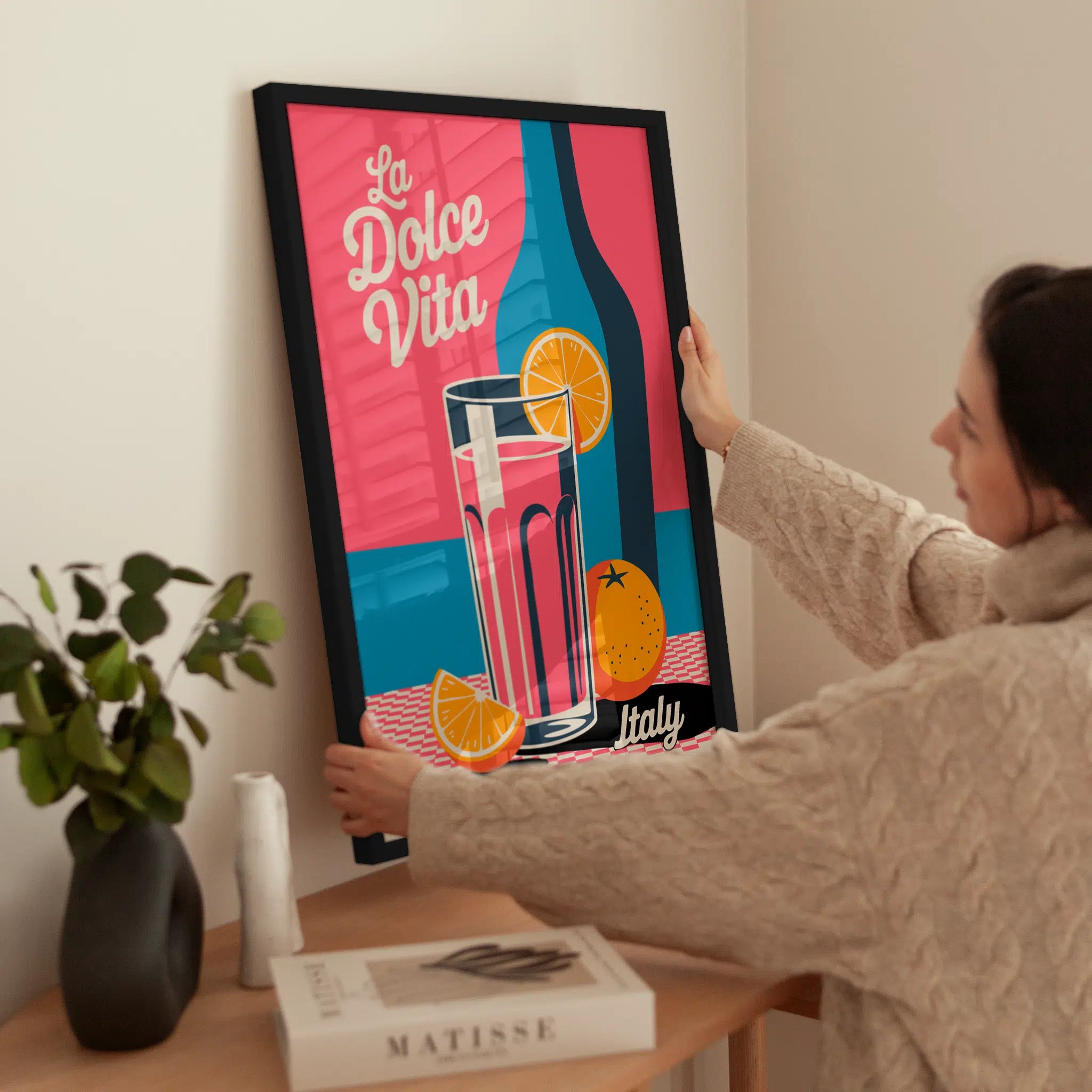 Dolce Vita Cocktail wird aufgehängt