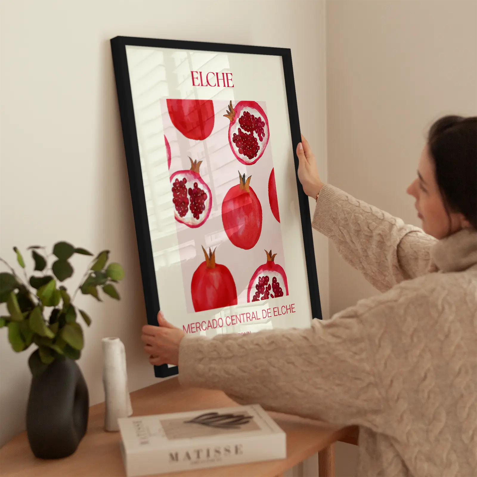 Elche Pomegranates wird aufgehängt