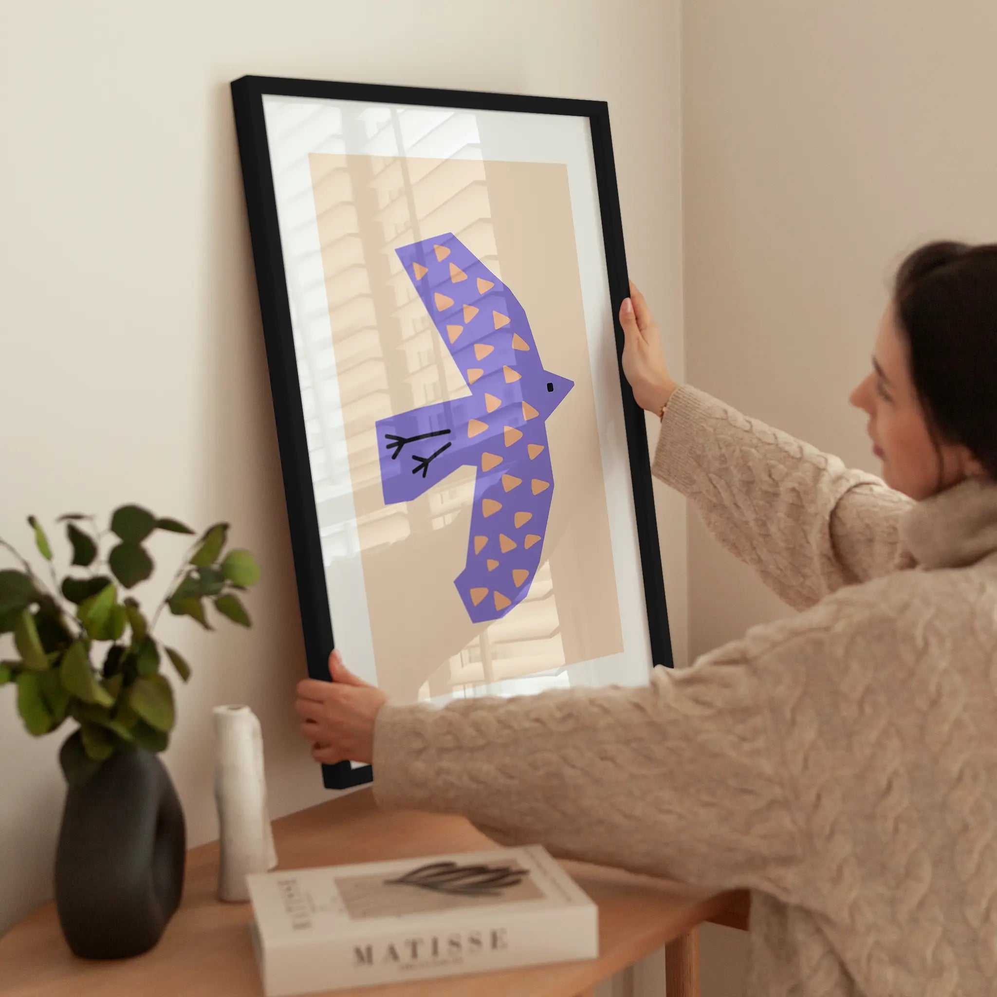 Graphic Bird wird aufgehängt