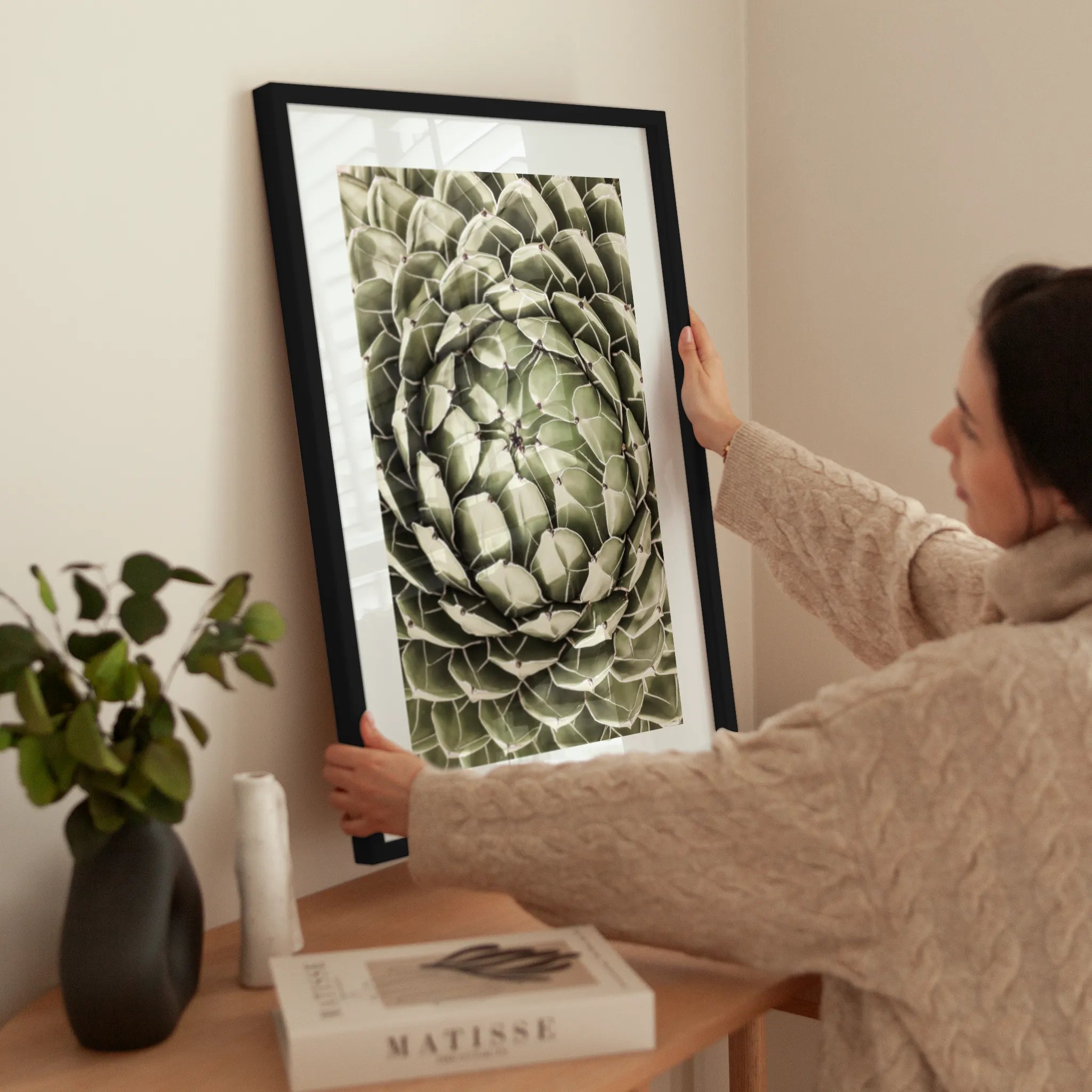 Green Botanical wird aufgehängt