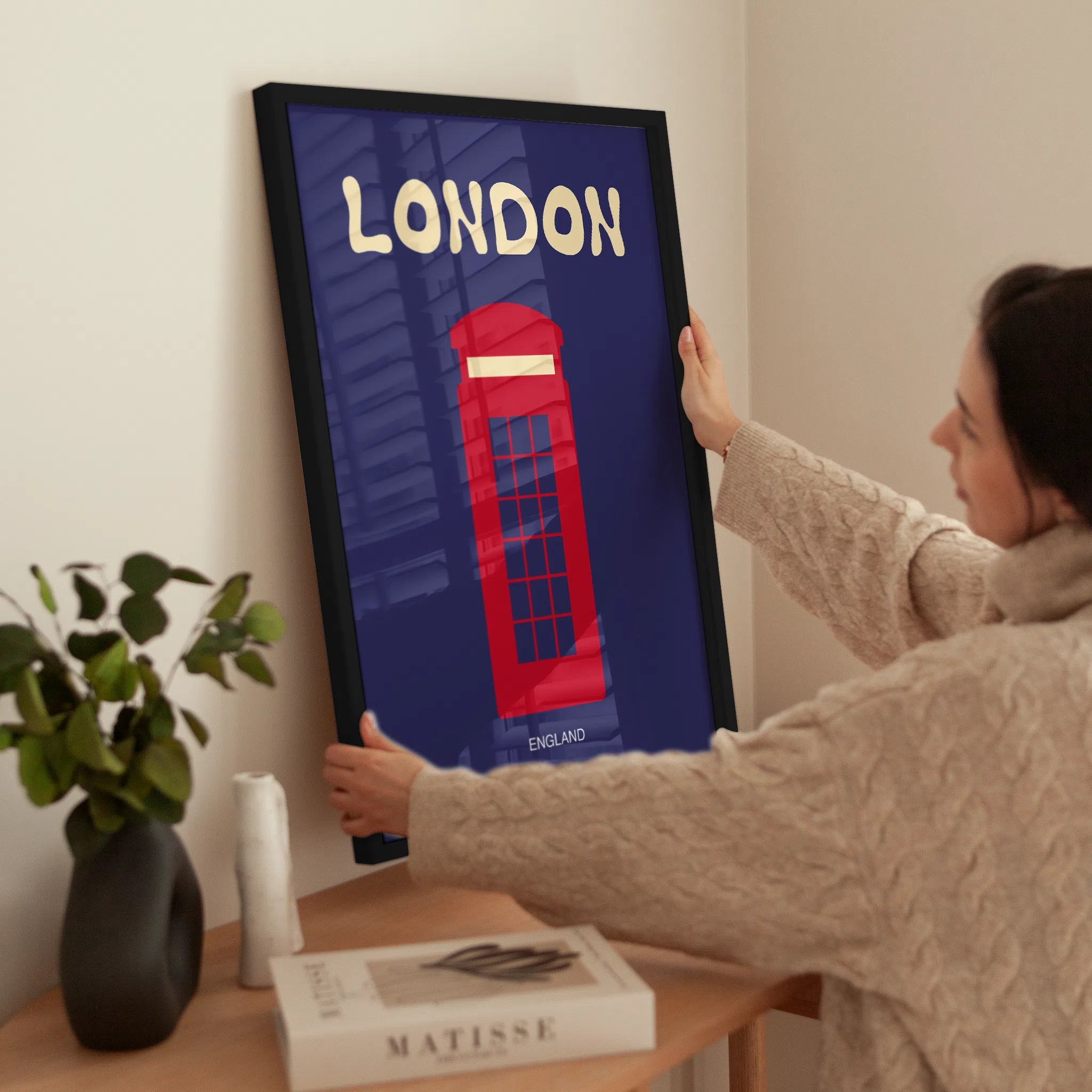 Iconic London wird aufgehängt