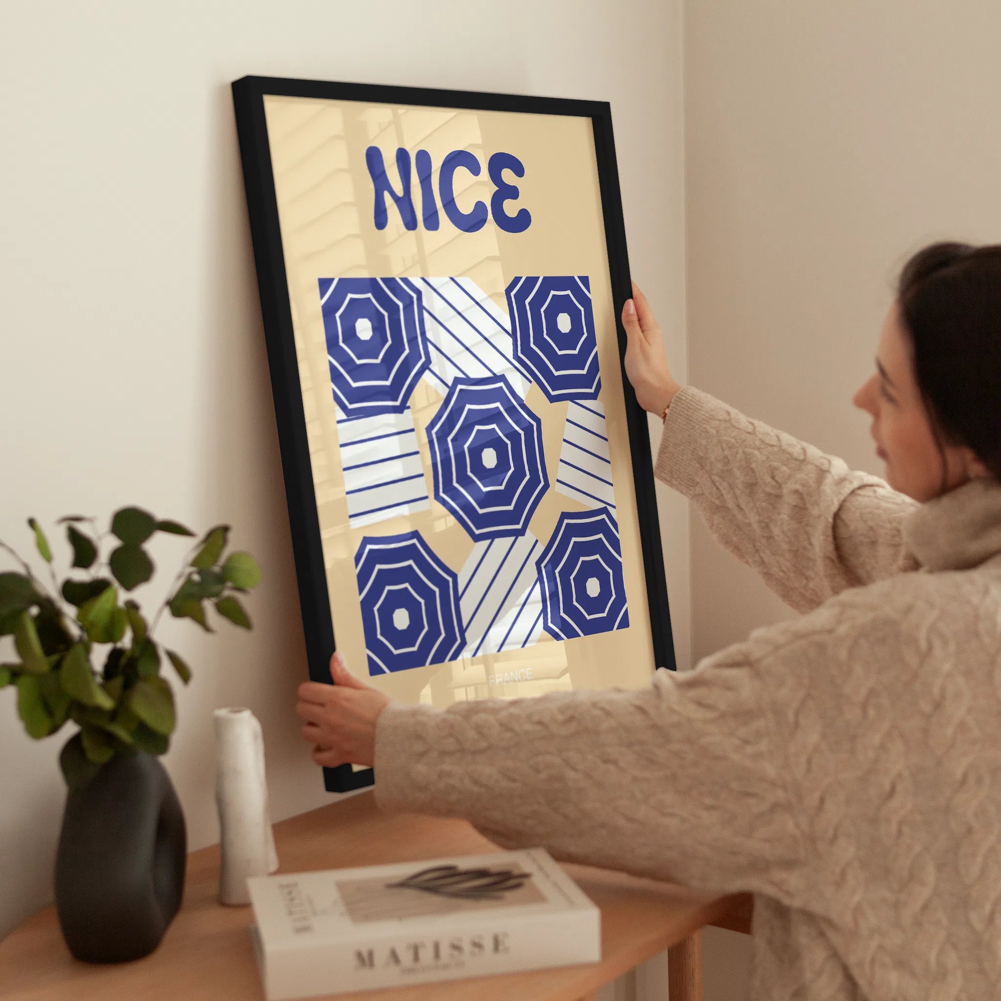 Iconic Nice wird aufgehängt