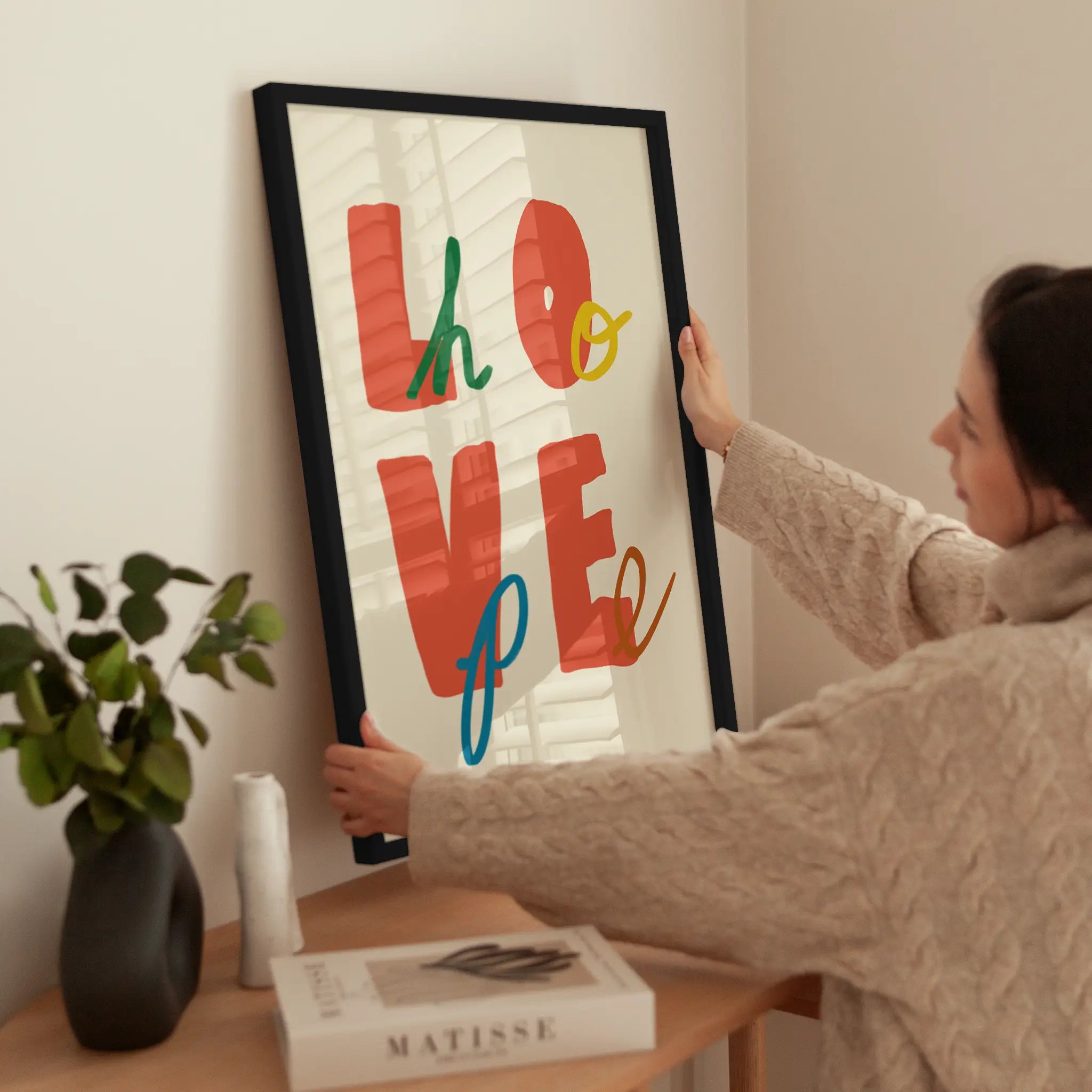 Love and Hope wird aufgehängt