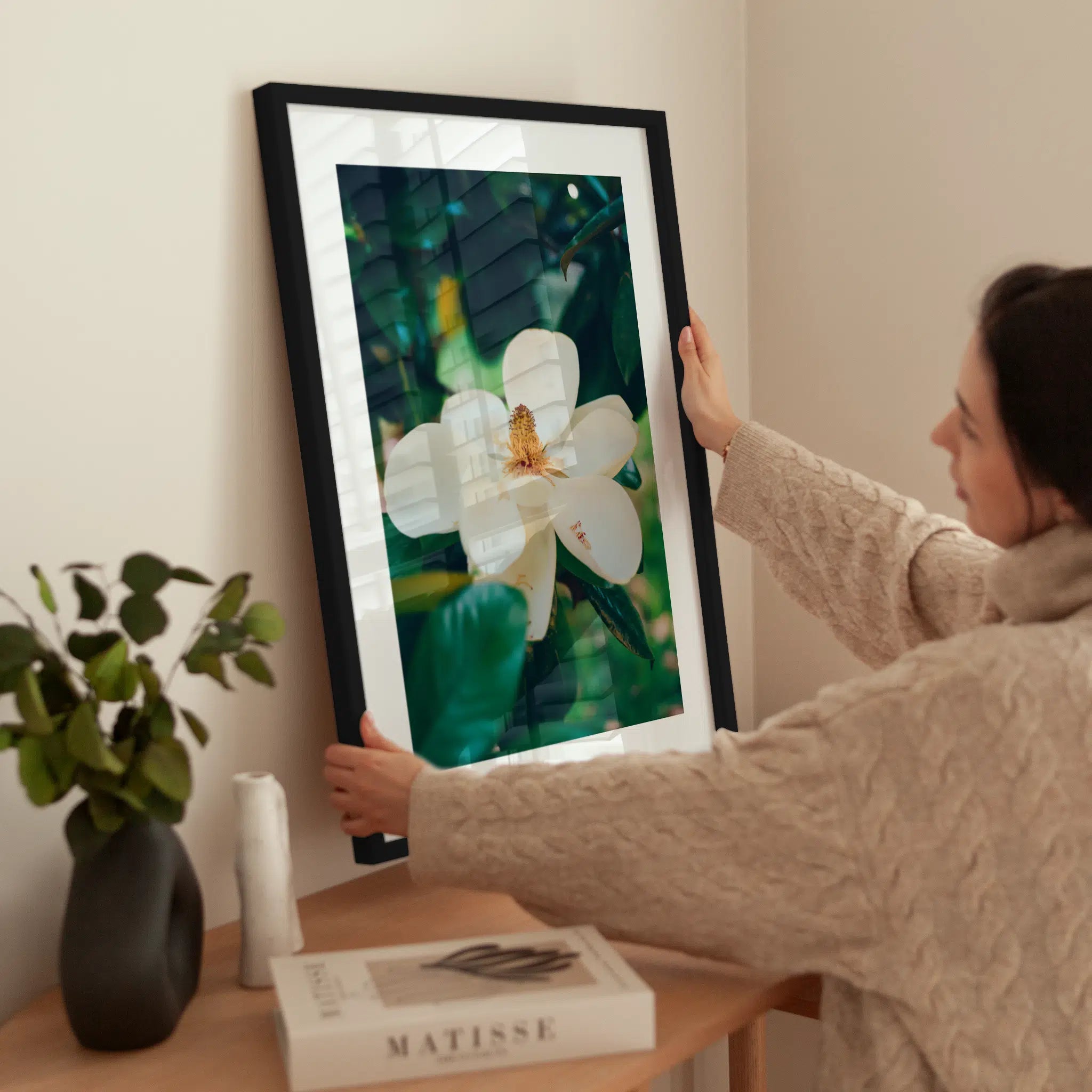 Magnolia Bloom No1 wird aufgehängt