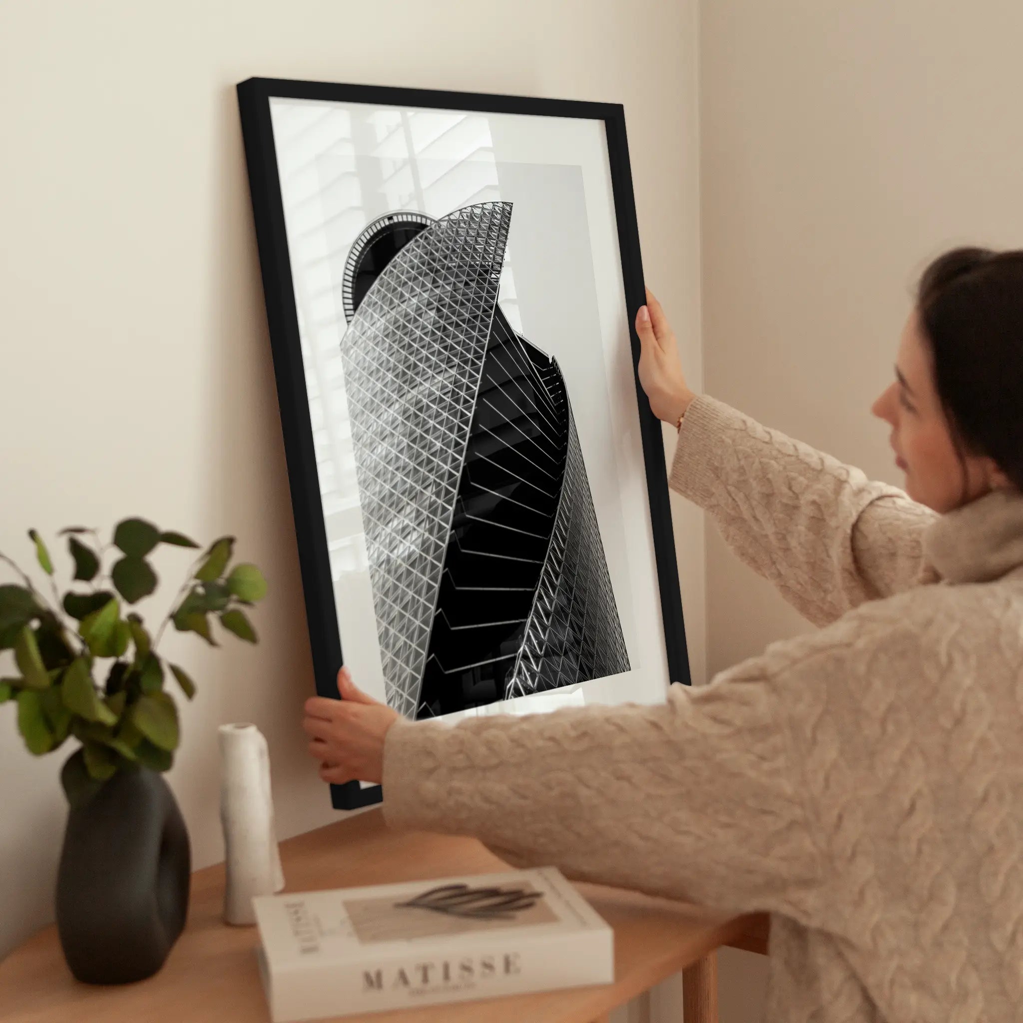 Modern Building wird aufgehängt