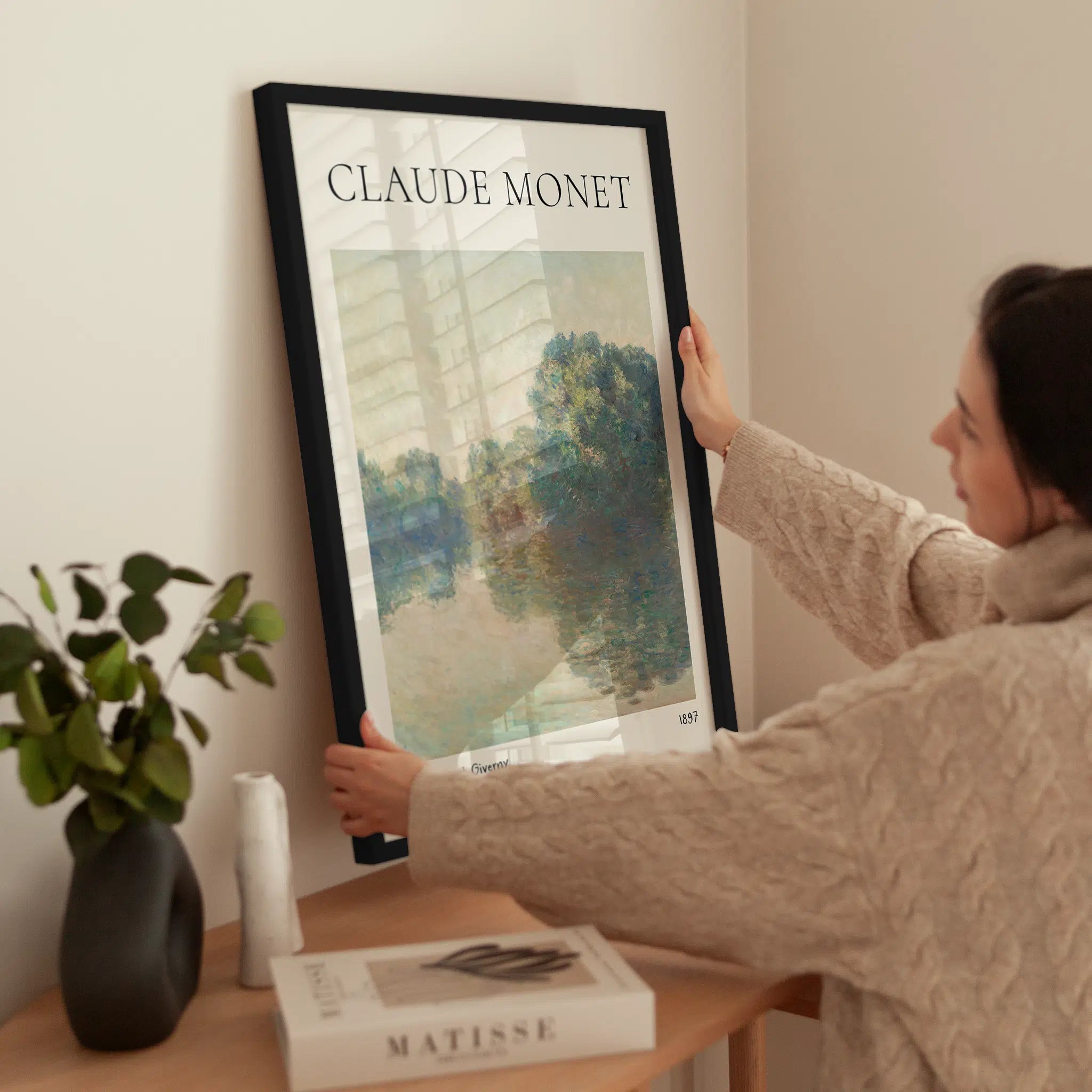 Monet — The Seine at Giverny wird aufgehängt
