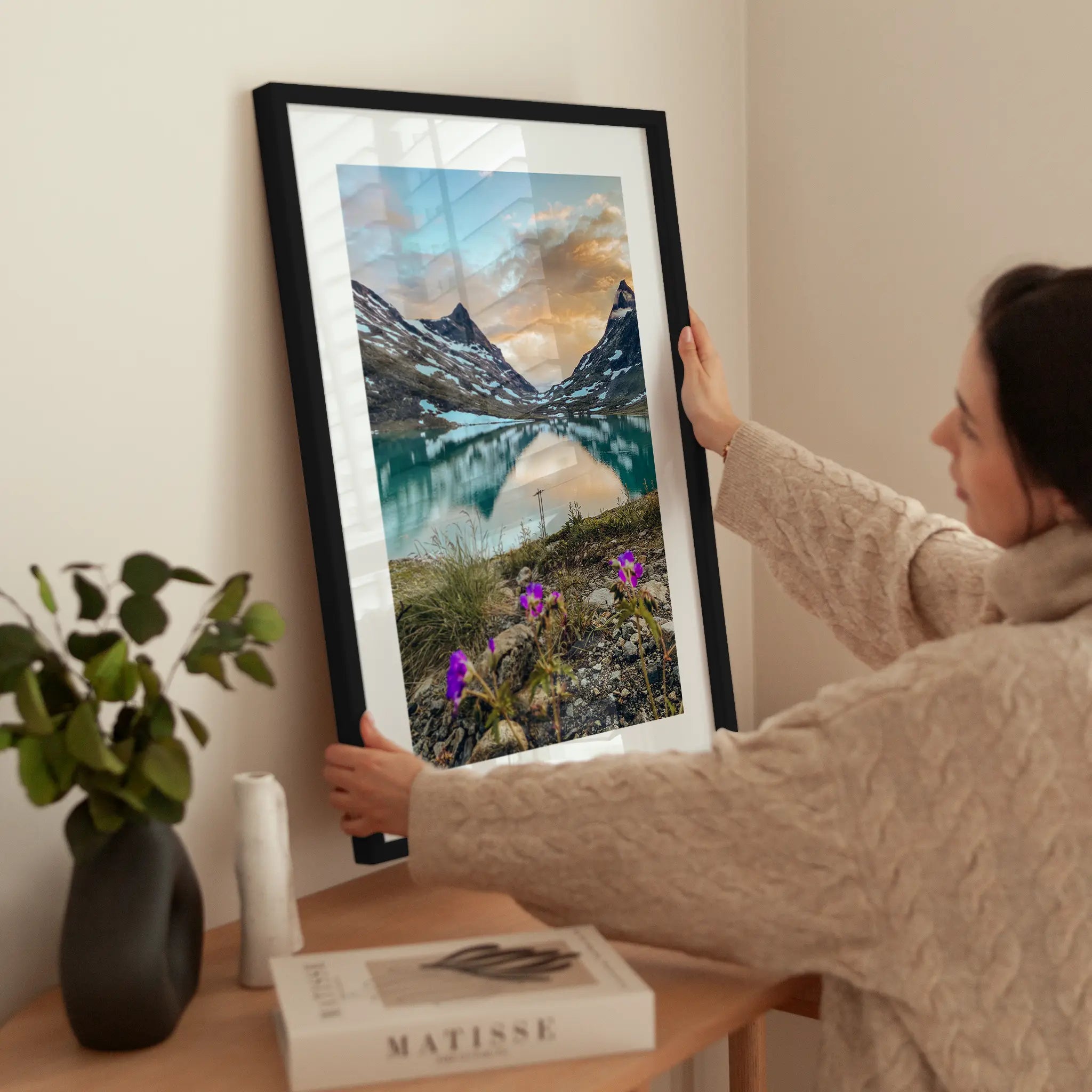 Norwegian Lake View wird aufgehängt