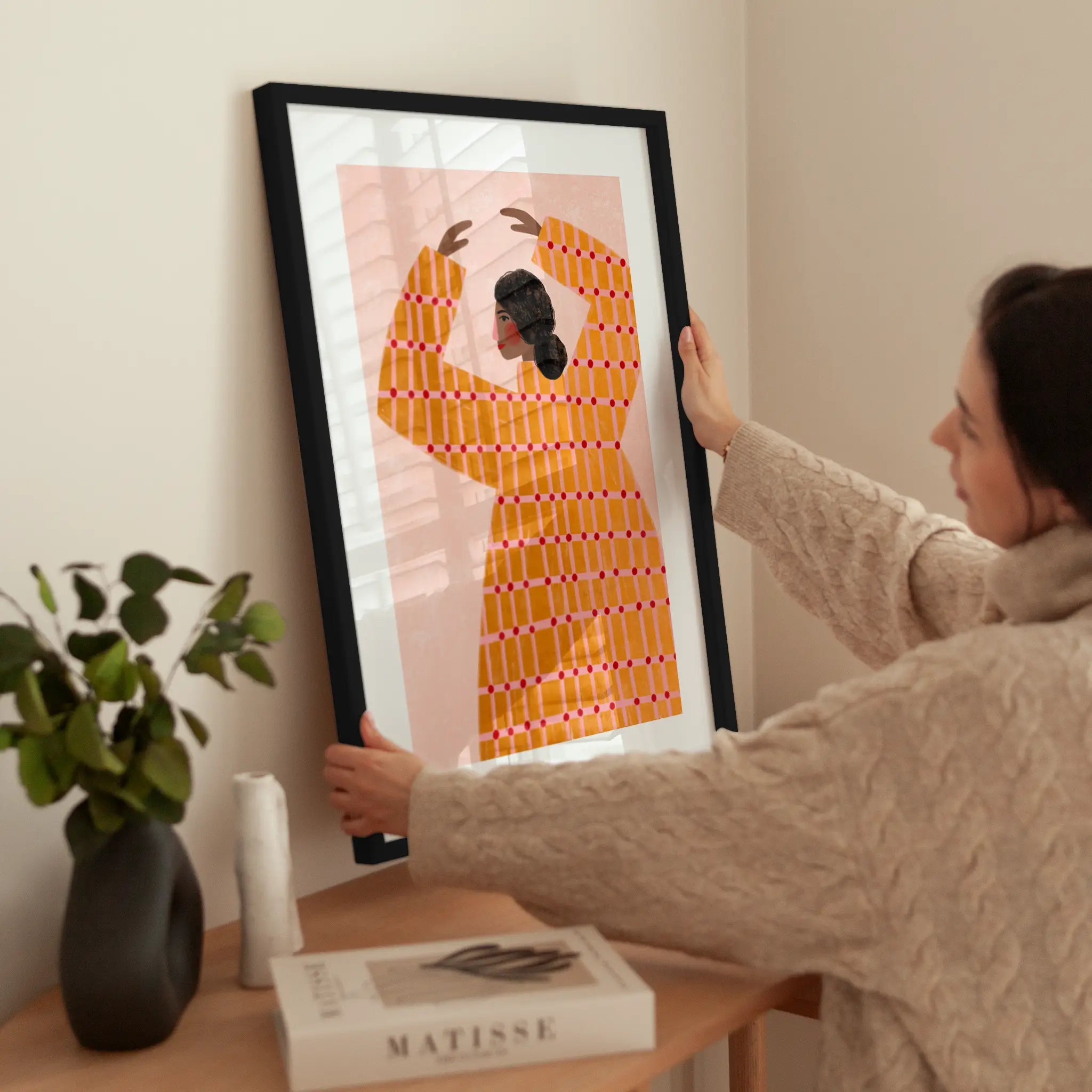 The Woman With the Checked Dress wird aufgehängt