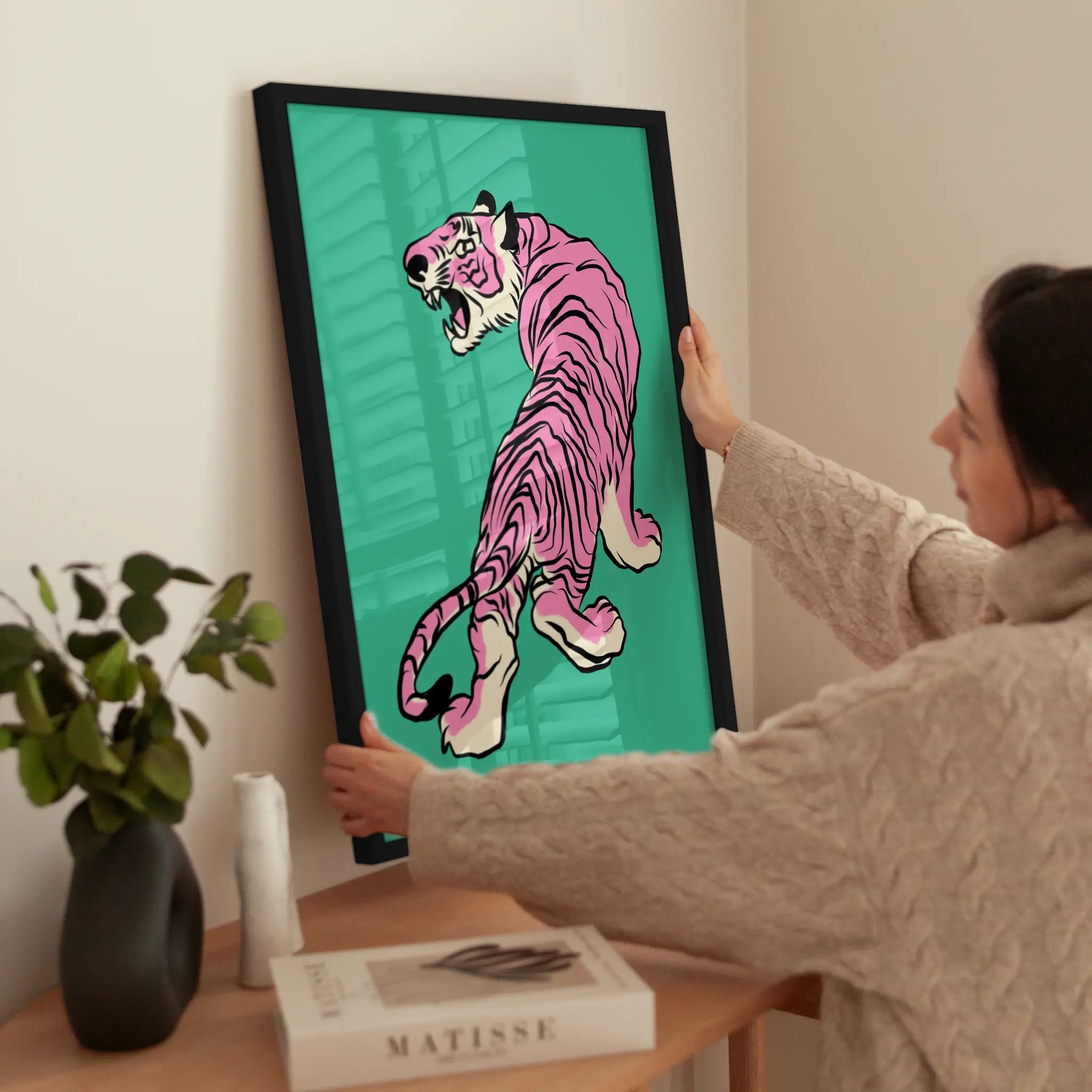 Pink Tiger wird aufgehängt