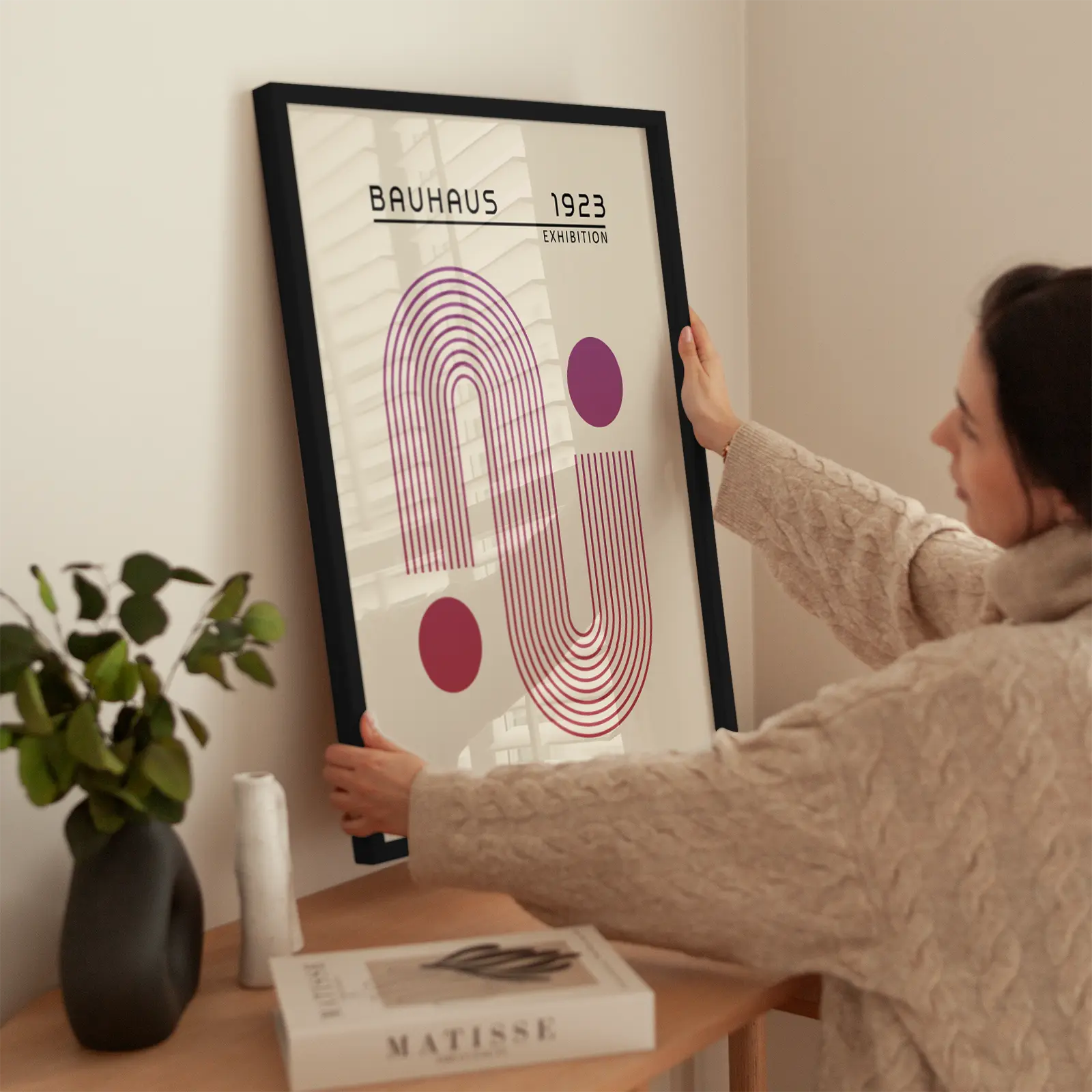 Red Loops — Bauhaus 1923 wird aufgehängt