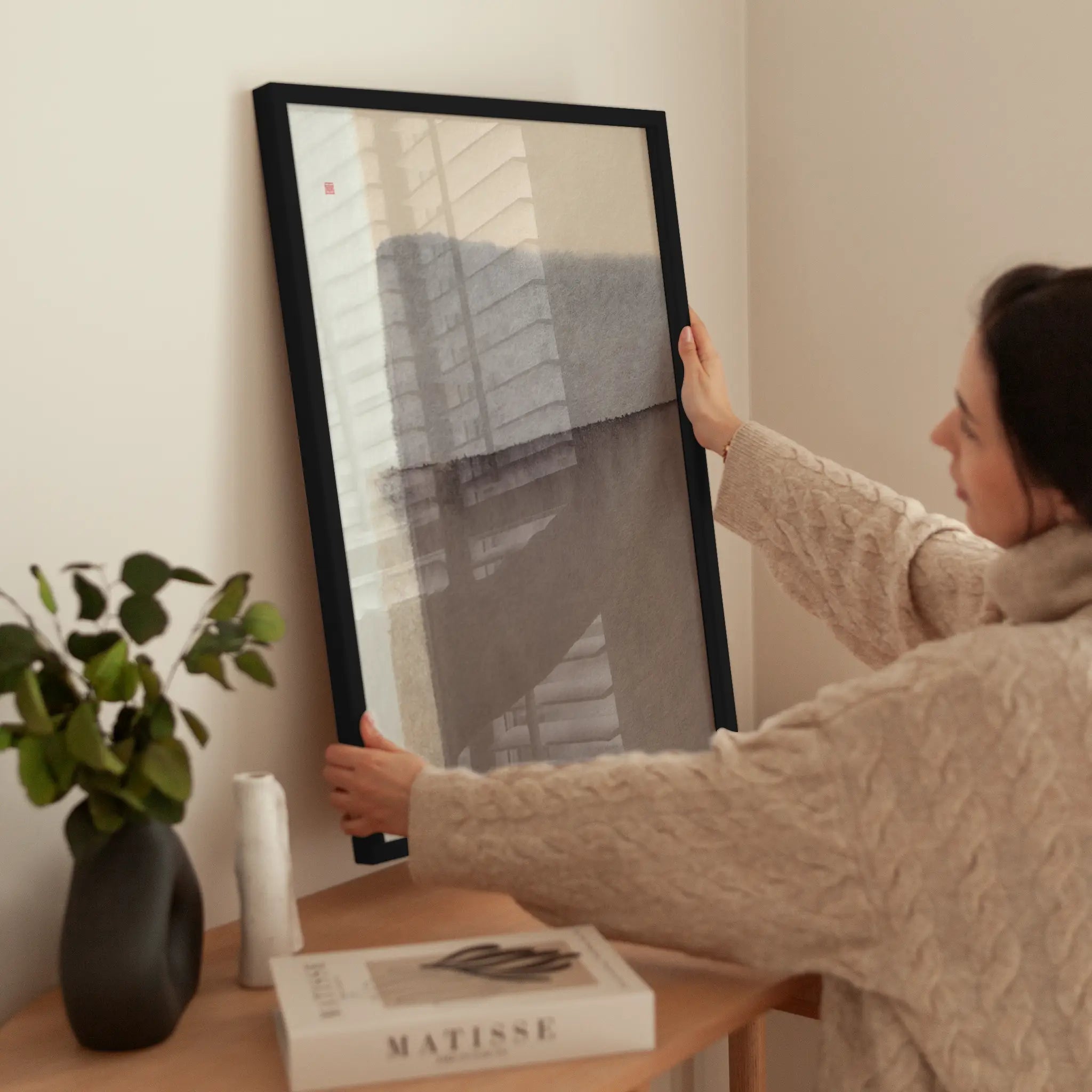 Soft Braun Abstract wird aufgehängt
