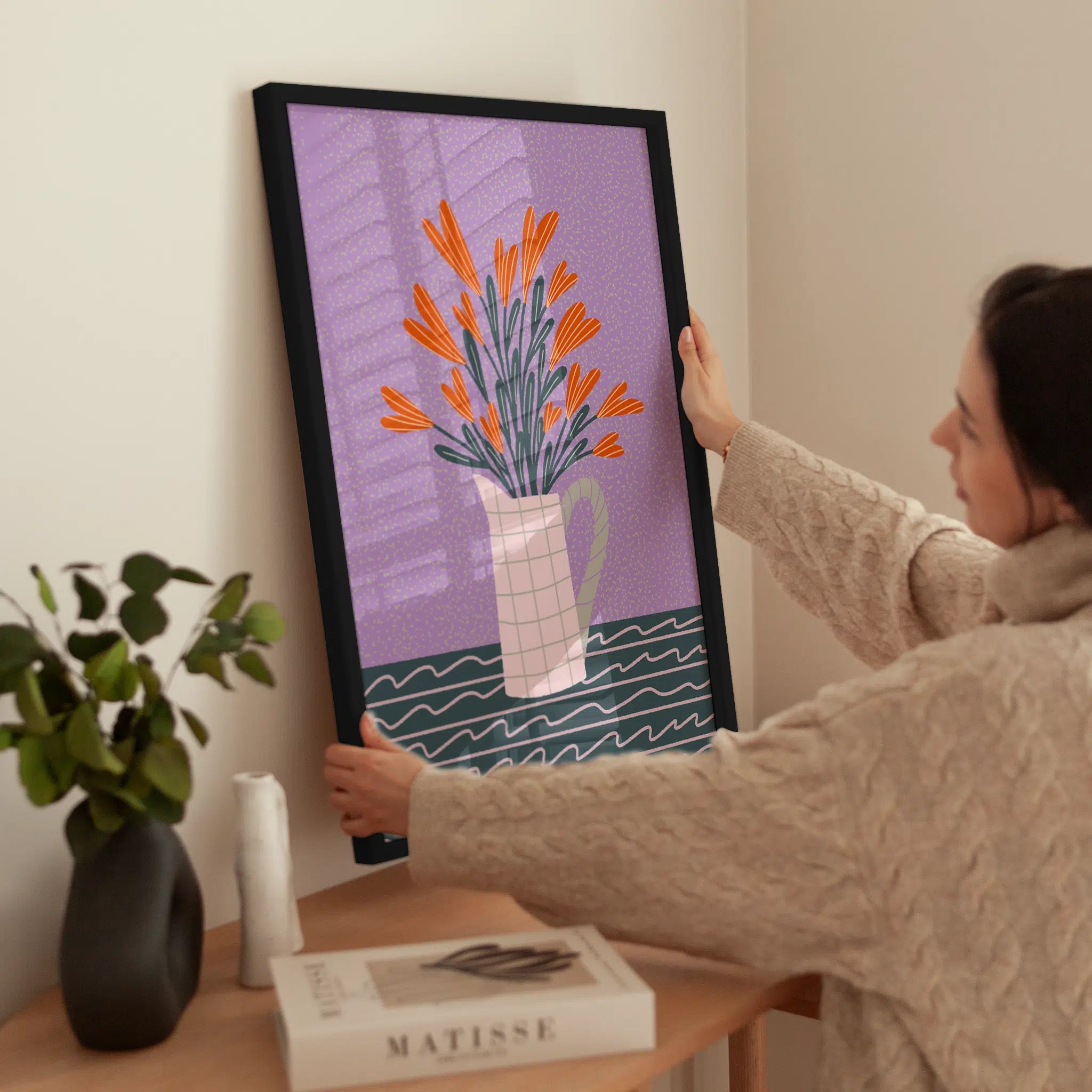 Vase with Flowers wird aufgehängt