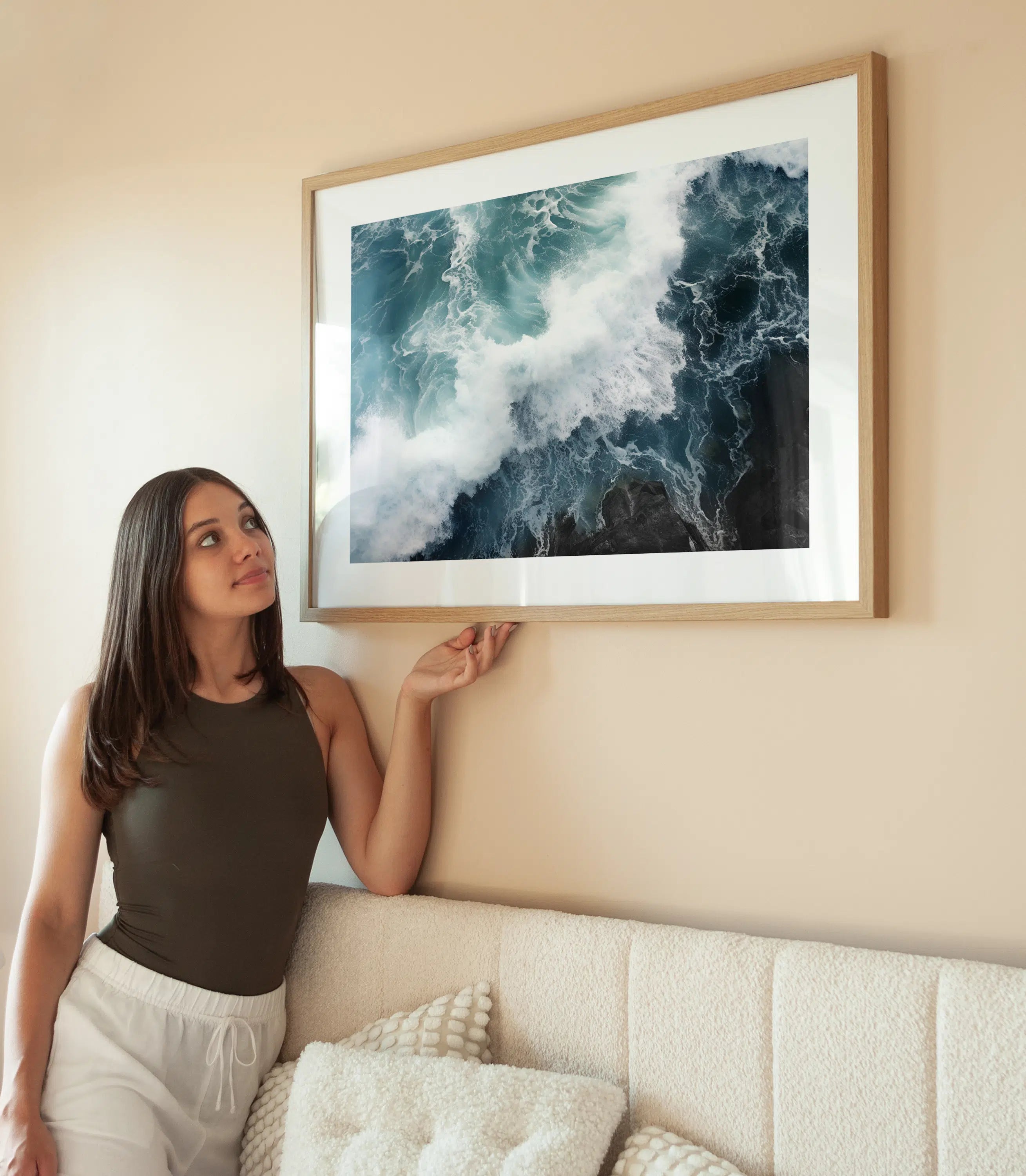 Waves Crashing wird aufgehängt