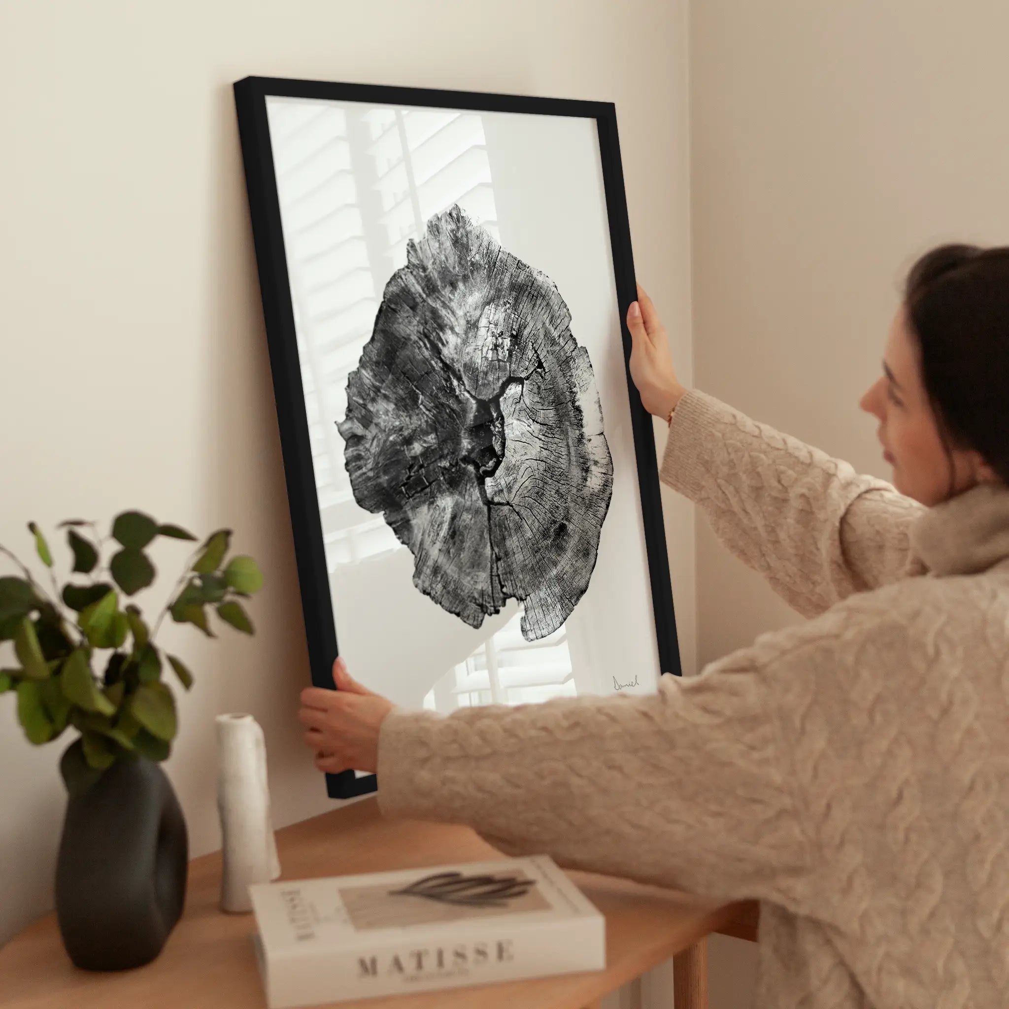 Woodcut wird aufgehängt