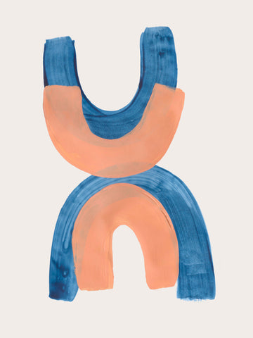 Abstrakte Bögen in Blau und Orange auf hellem Hintergrund.