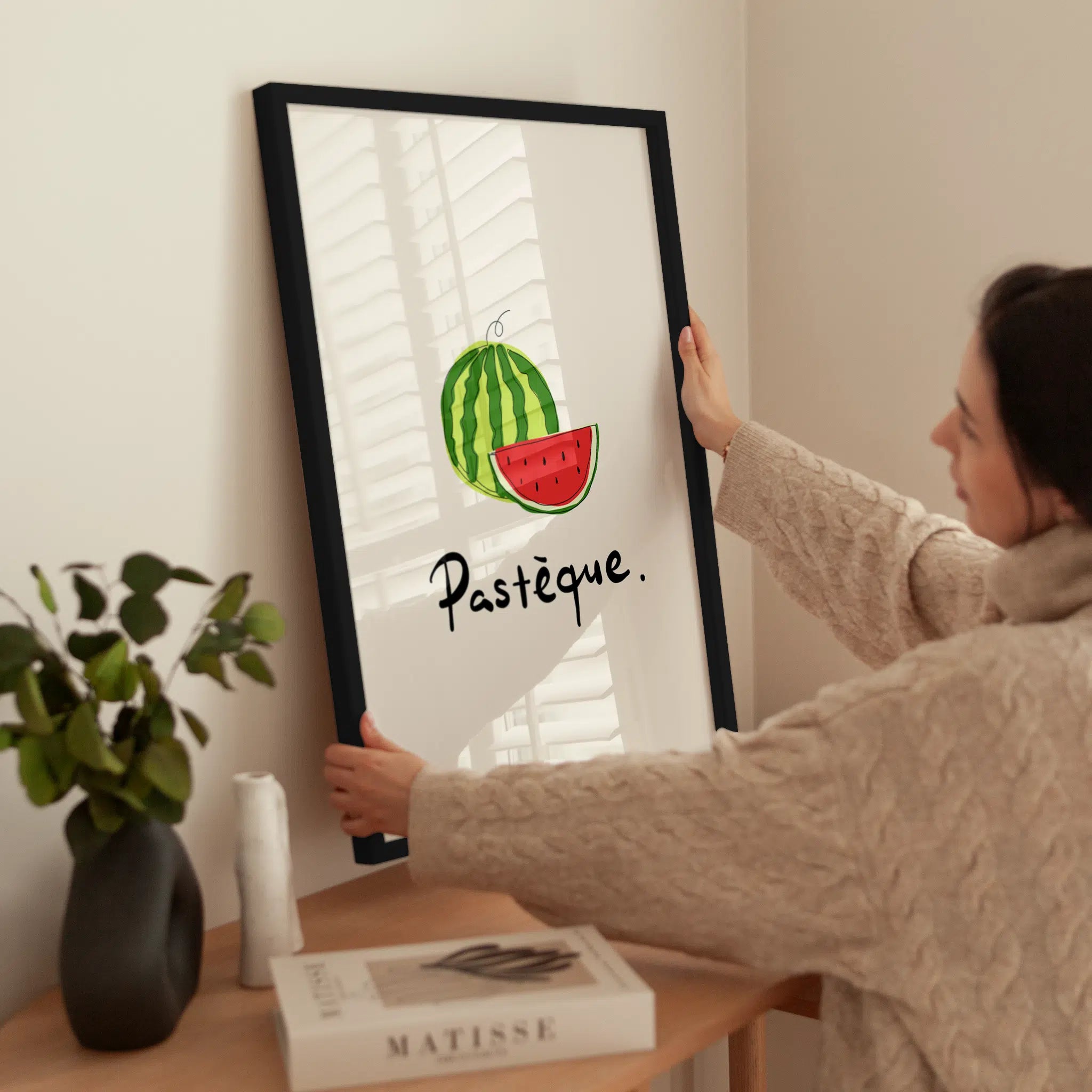 Watermelon Outline wird aufgehängt