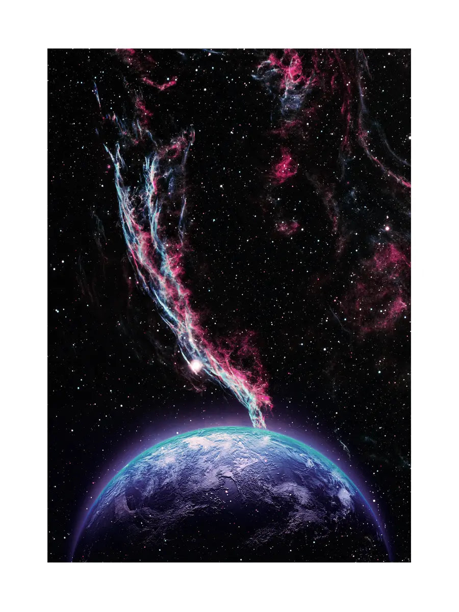 Poster mit Darstellung des Weltalls und der Erde, umgeben von bunten kosmischen Nebeln.