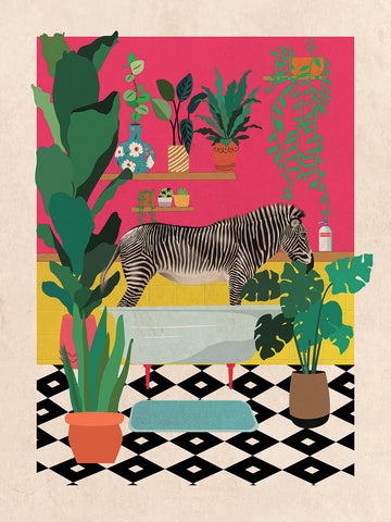 Ein Zebra steht in einer Badewanne in einem Badezimmer voller Pflanzen vor einer pinken Wand.