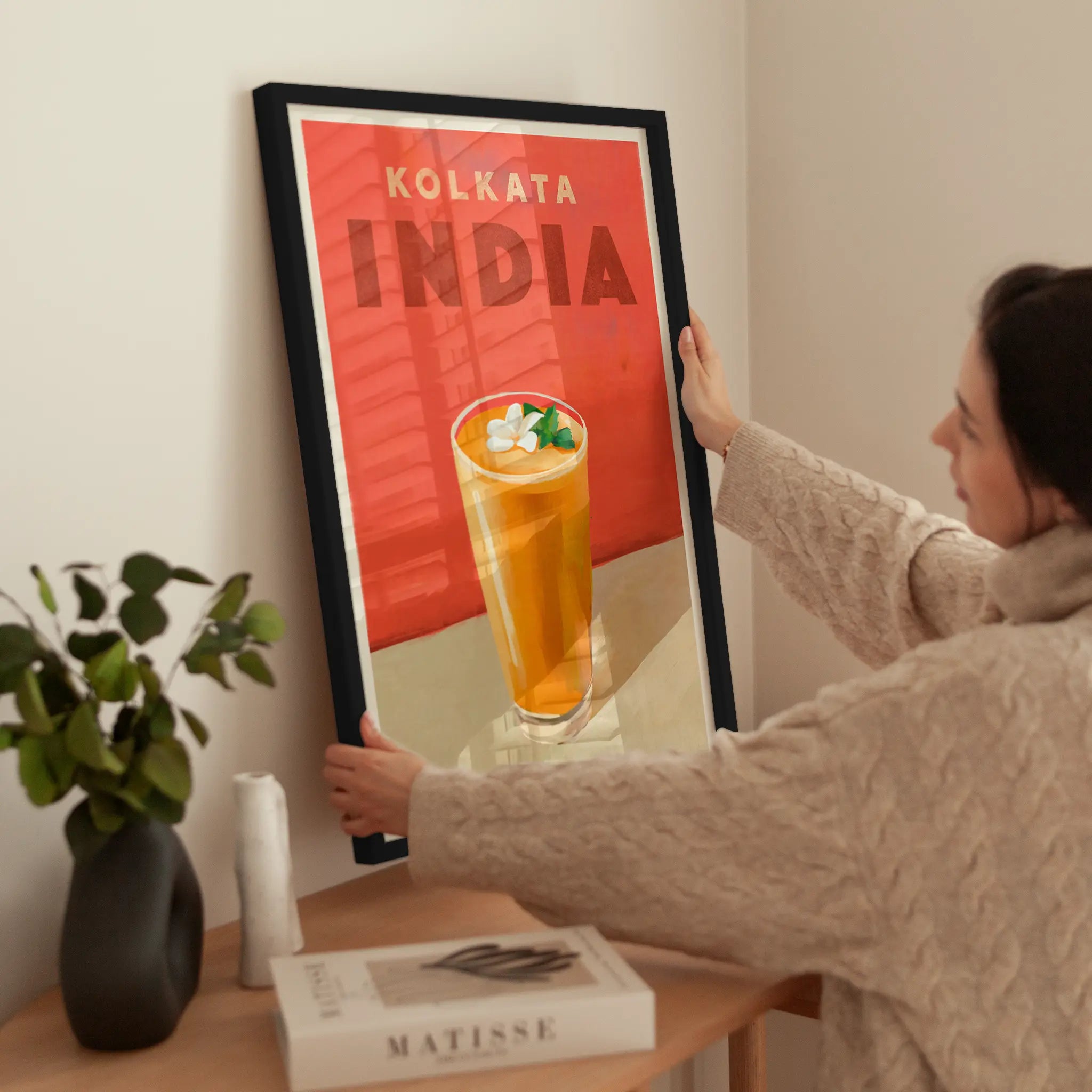 If India were a Cocktail wird aufgehängt