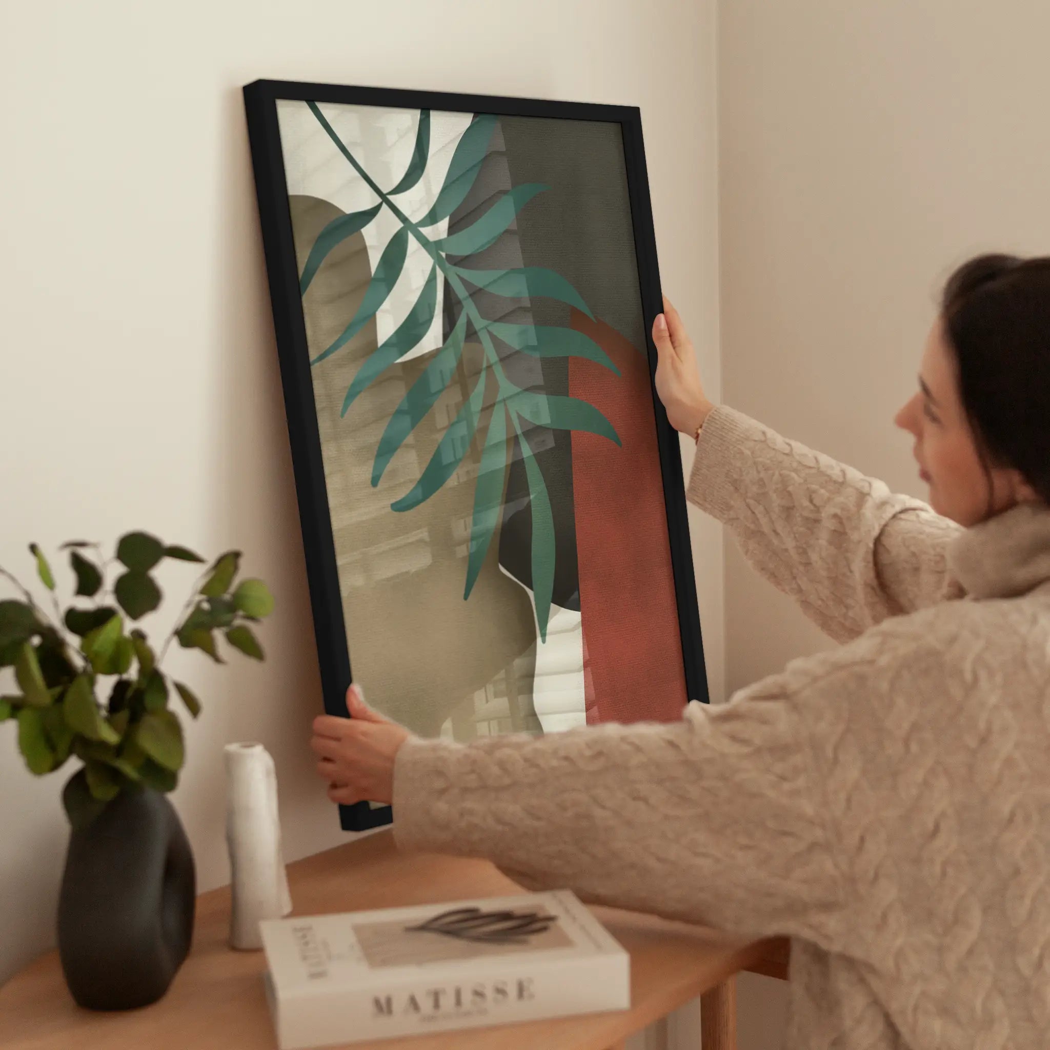 Abstract Earthy Tones No2 wird aufgehängt