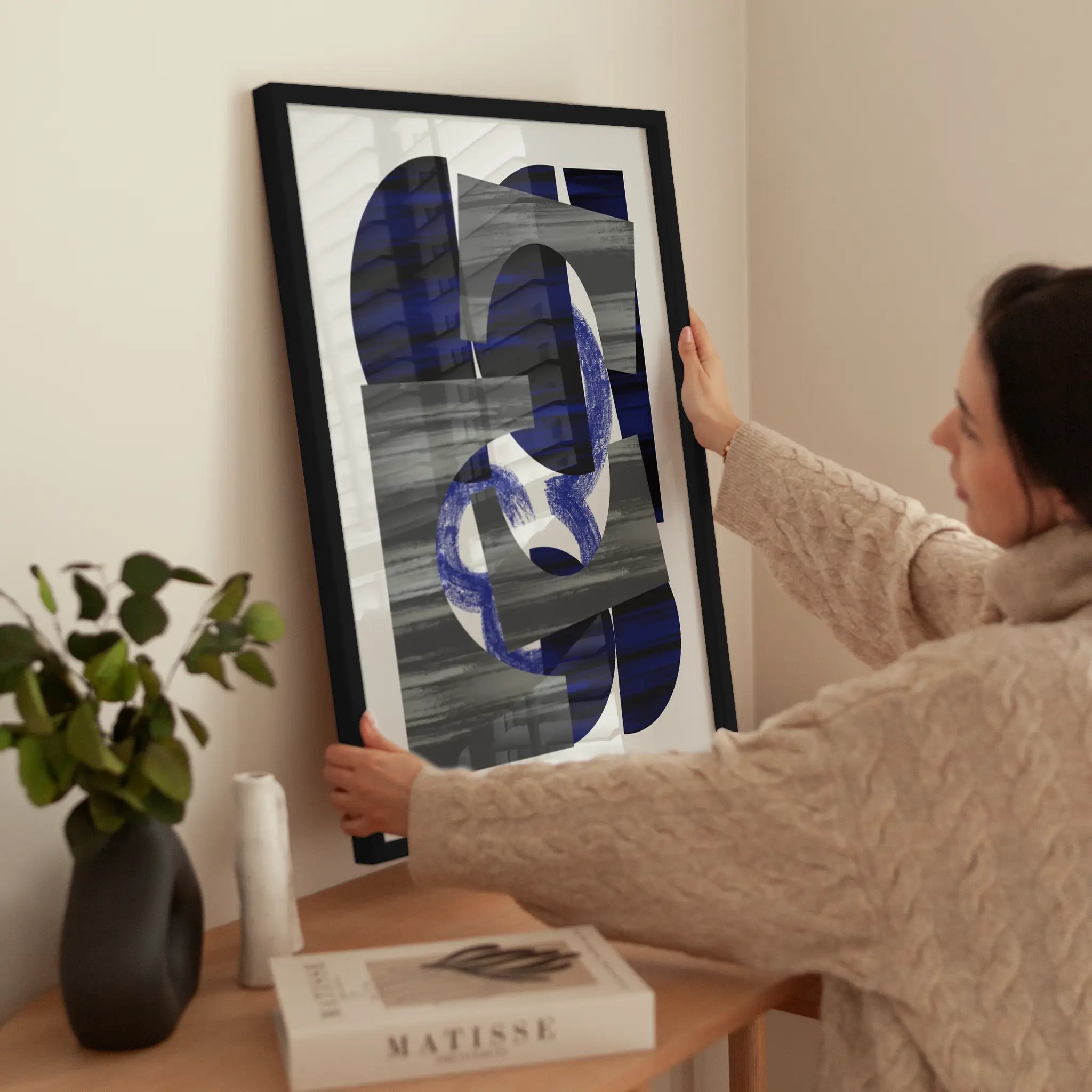 Abstract Stripe Minimal Collage No2 wird aufgehängt