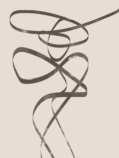 Poster mit abstrakten braunen Linien auf hellem Hintergrund.