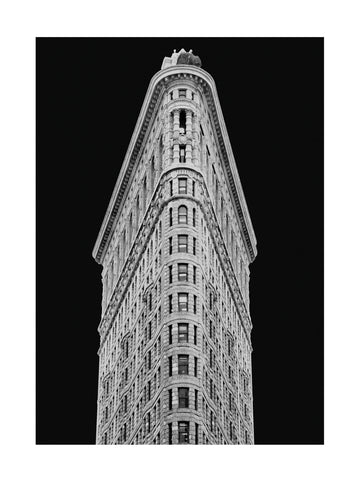 Fotografie des Flatiron Building vor einem schwarzen Hintergrund.