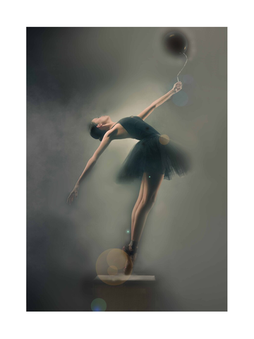 Eine Ballerina in einem schwarzen Kleid hält einen schwarzen Ballon in einer eleganten Pose.