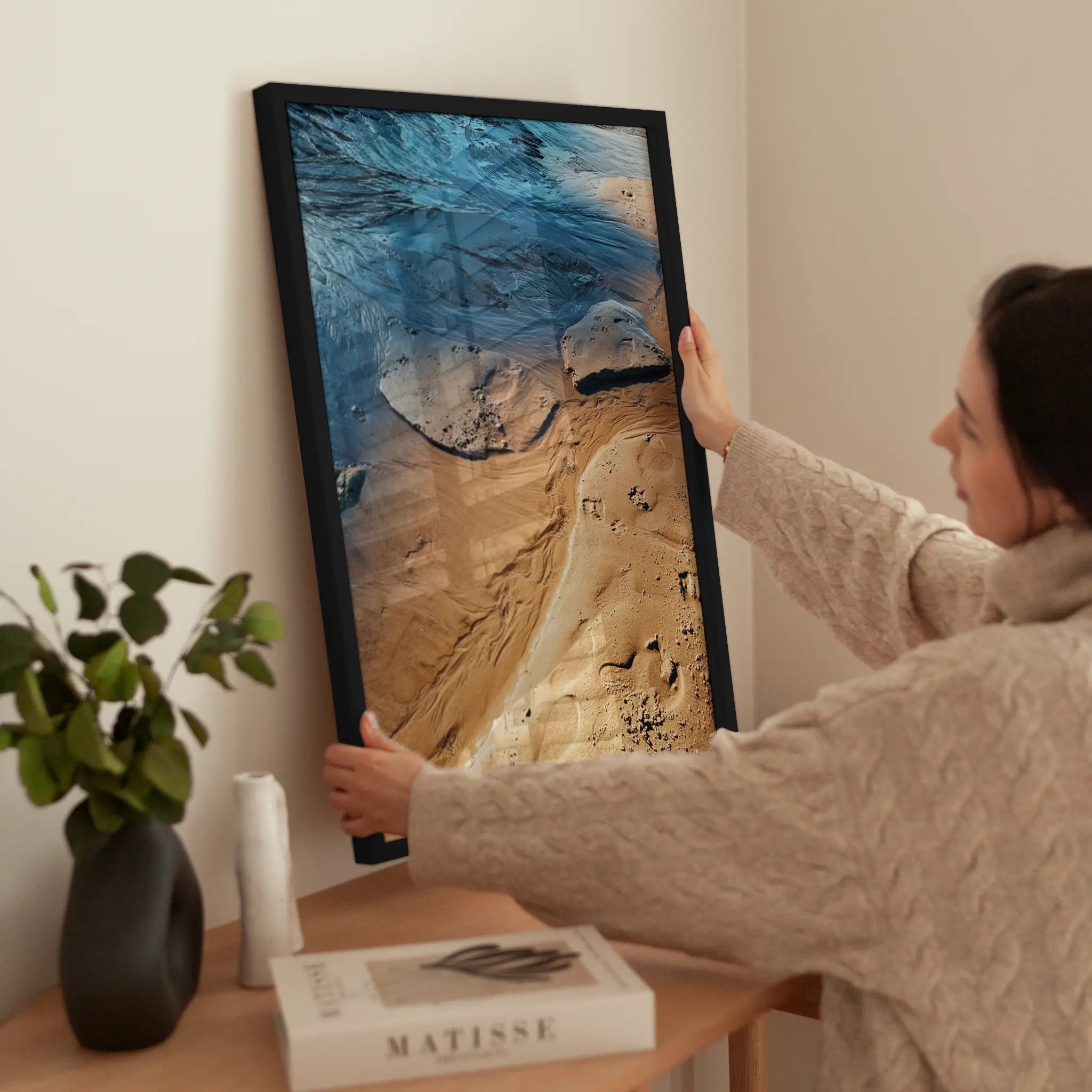 Beach Aerial View wird aufgehängt