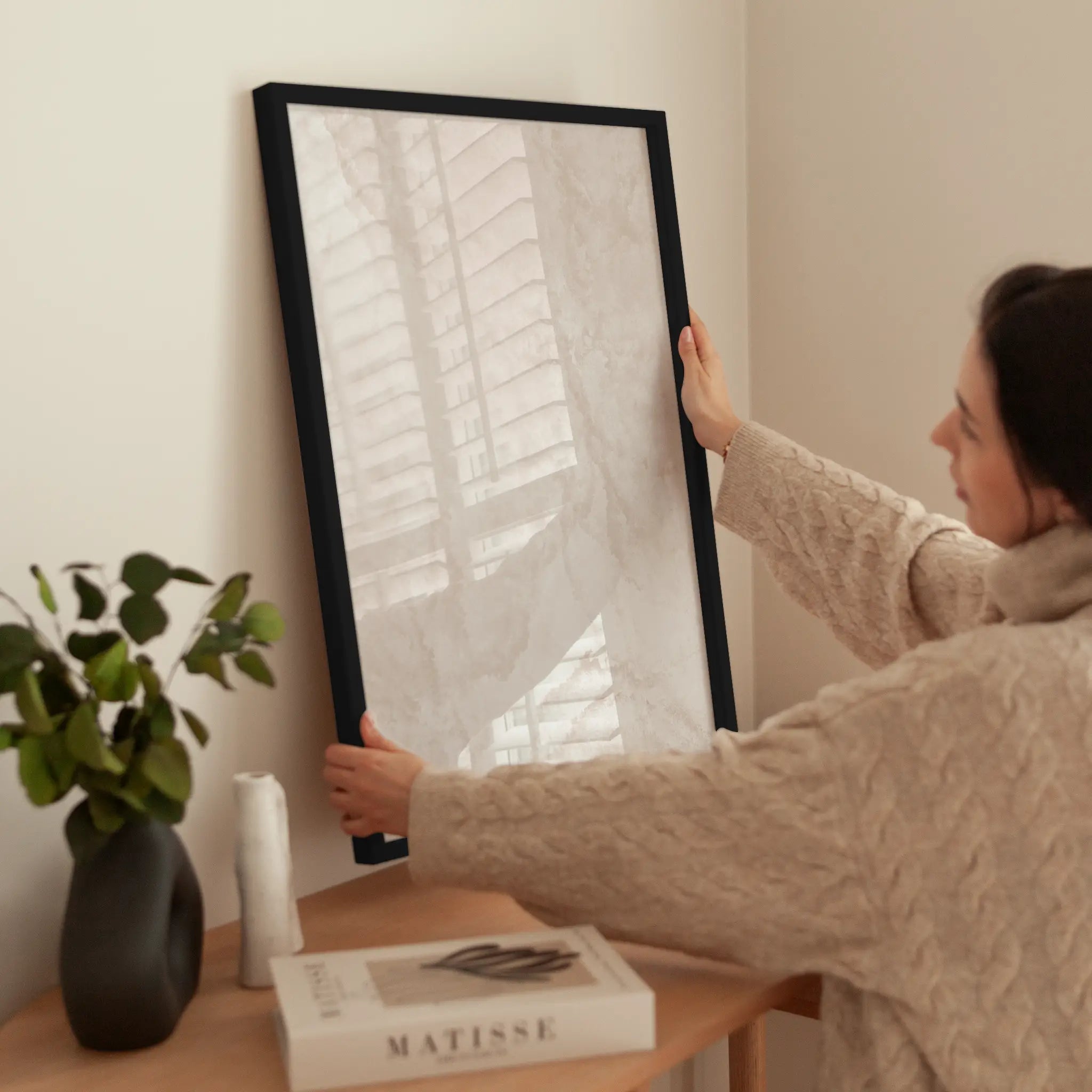 Beige Texture wird aufgehängt