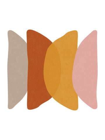 Grafische Illustration mit überlappenden Formen in Orange, Gelb, Rosa und Beige auf weißem Hintergrund.