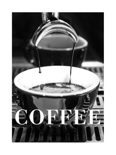 Schwarz-weiß-Fotografie von Kaffee, der in eine Tasse gegossen wird, mit dem Wort "Coffee" darunter.
