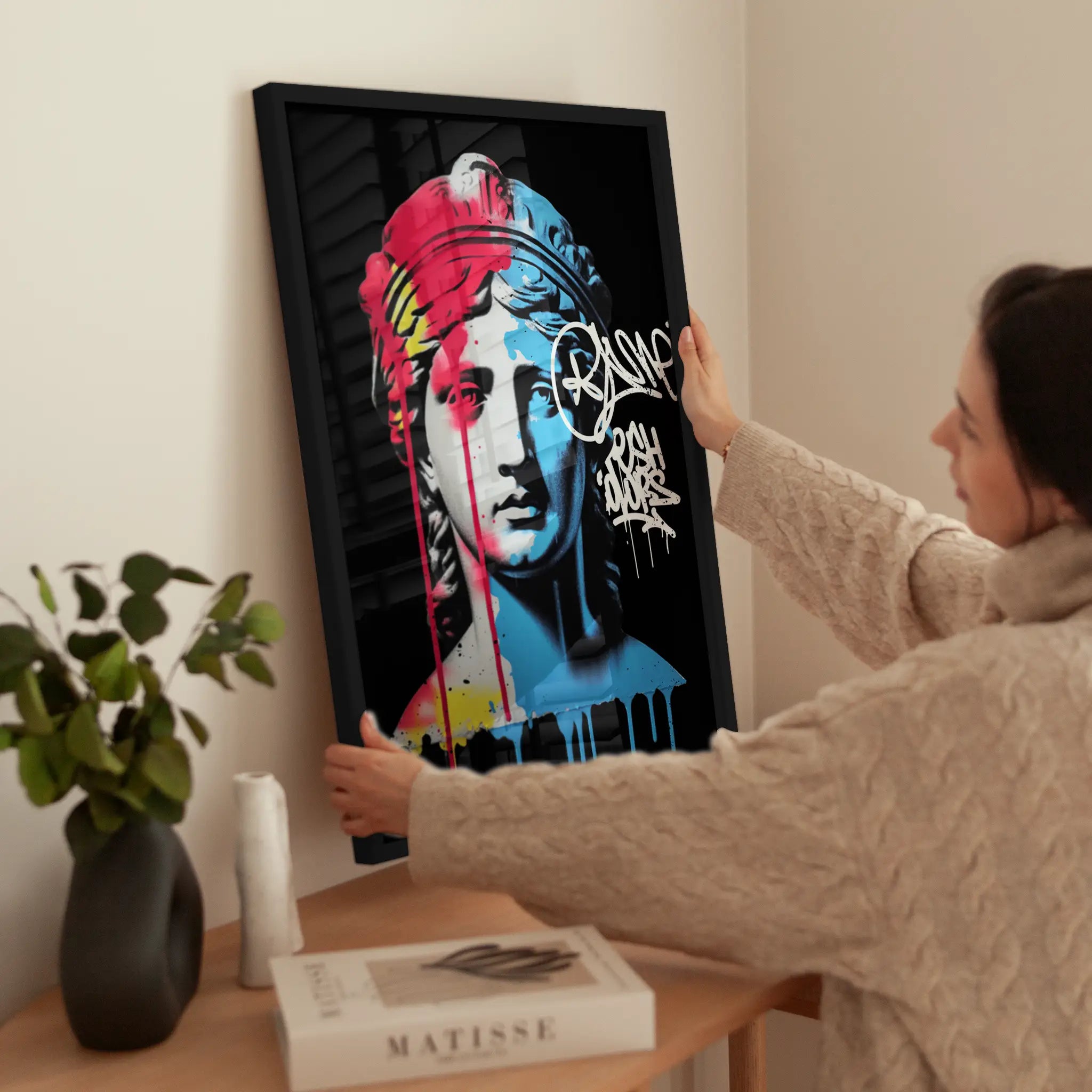 Colorful Bust wird aufgehängt