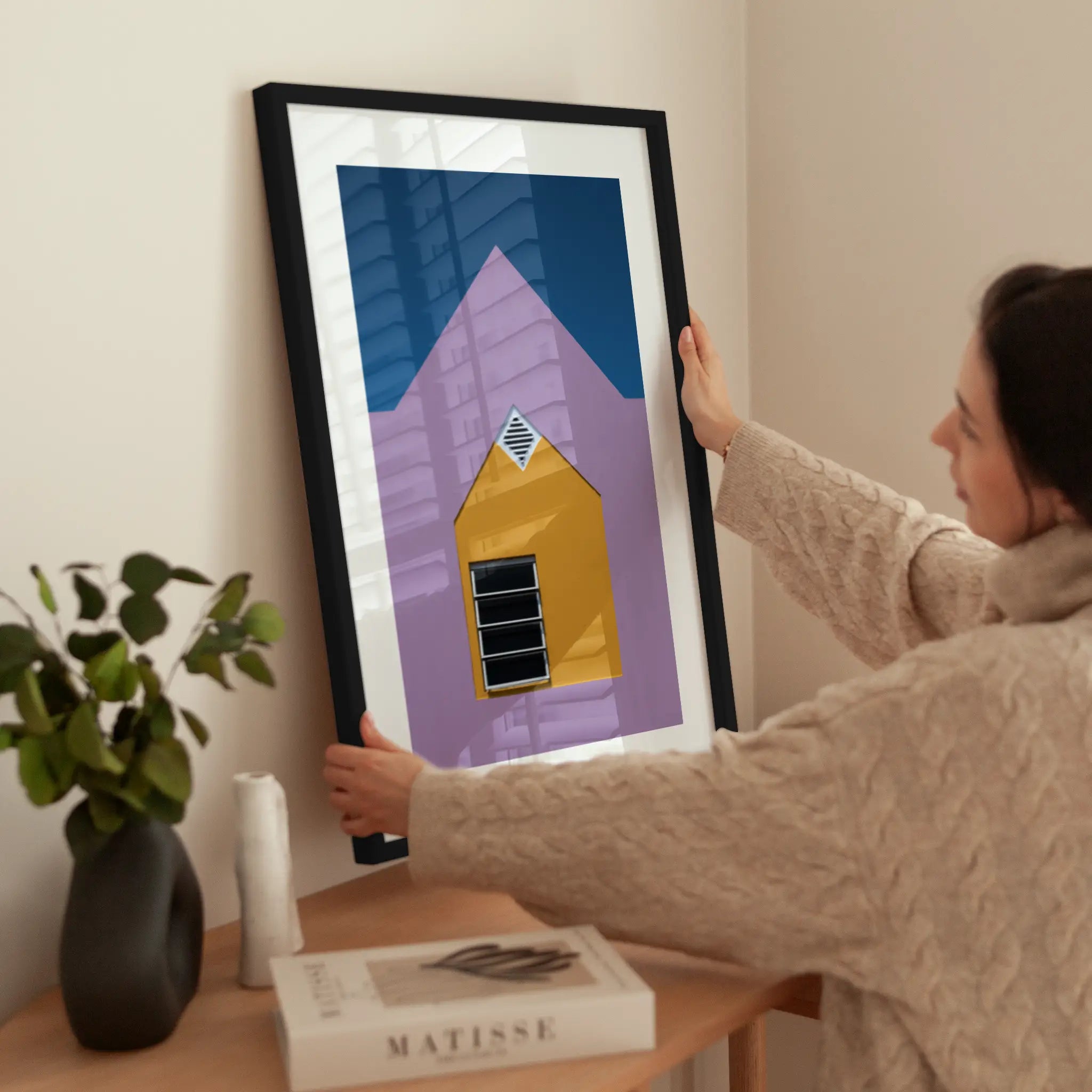 Colorful House wird aufgehängt