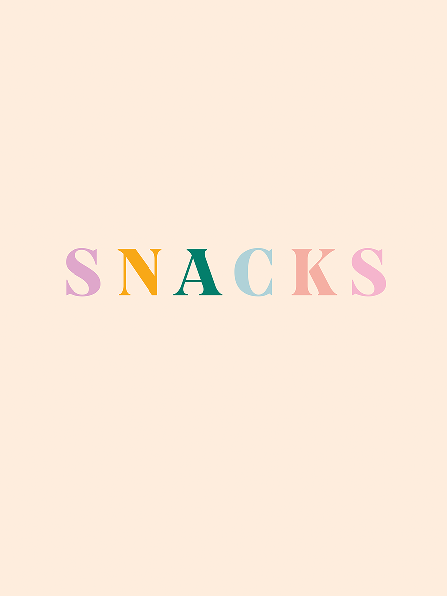 Poster mit dem Wort "Snacks" in bunten Buchstaben auf beigem Hintergrund.