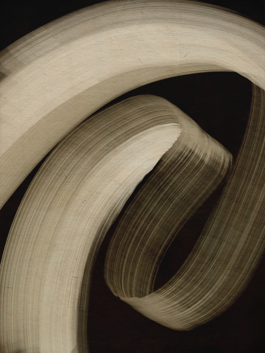 Dunkle abstrakte Kunst mit beigen Pinselstrichen auf schwarzem Hintergrund.