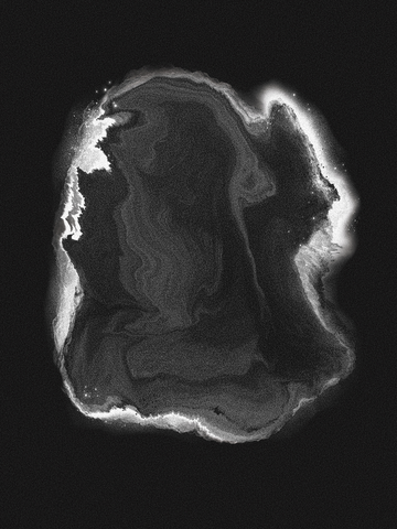 Abstrakte Kunst mit schwarzen und weißen Formen in Marmoroptik vor schwarzem Hintergrund.