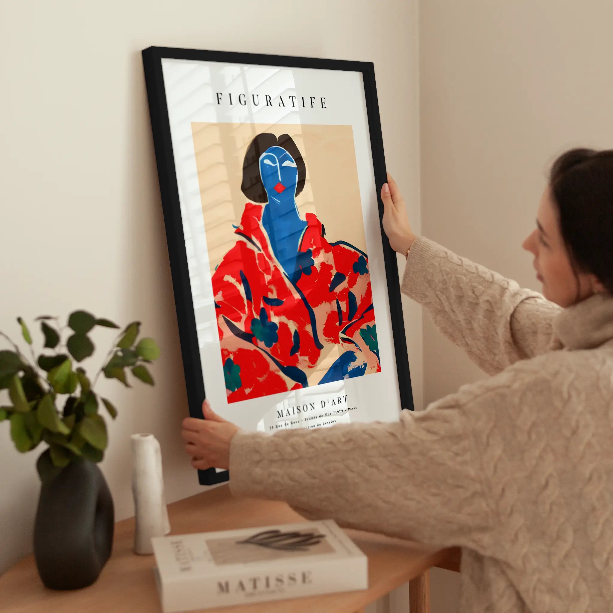 Figurative Maison d'art wird aufgehängt