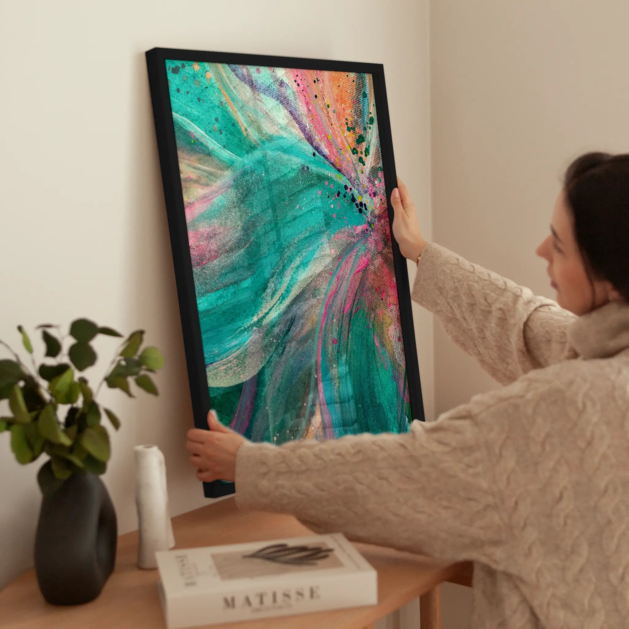 Floral Abstract wird aufgehängt